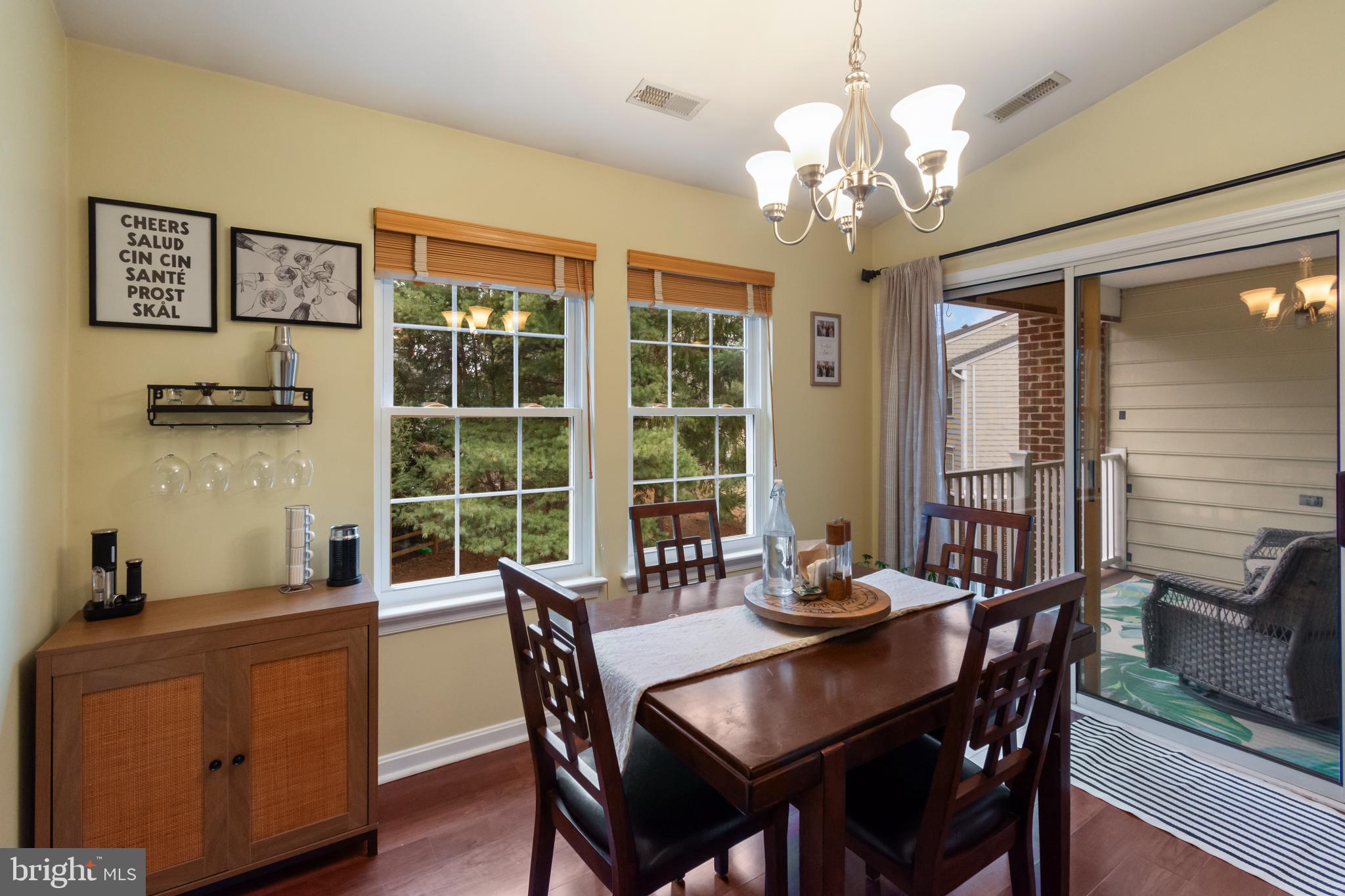 LAKETREE - Residential