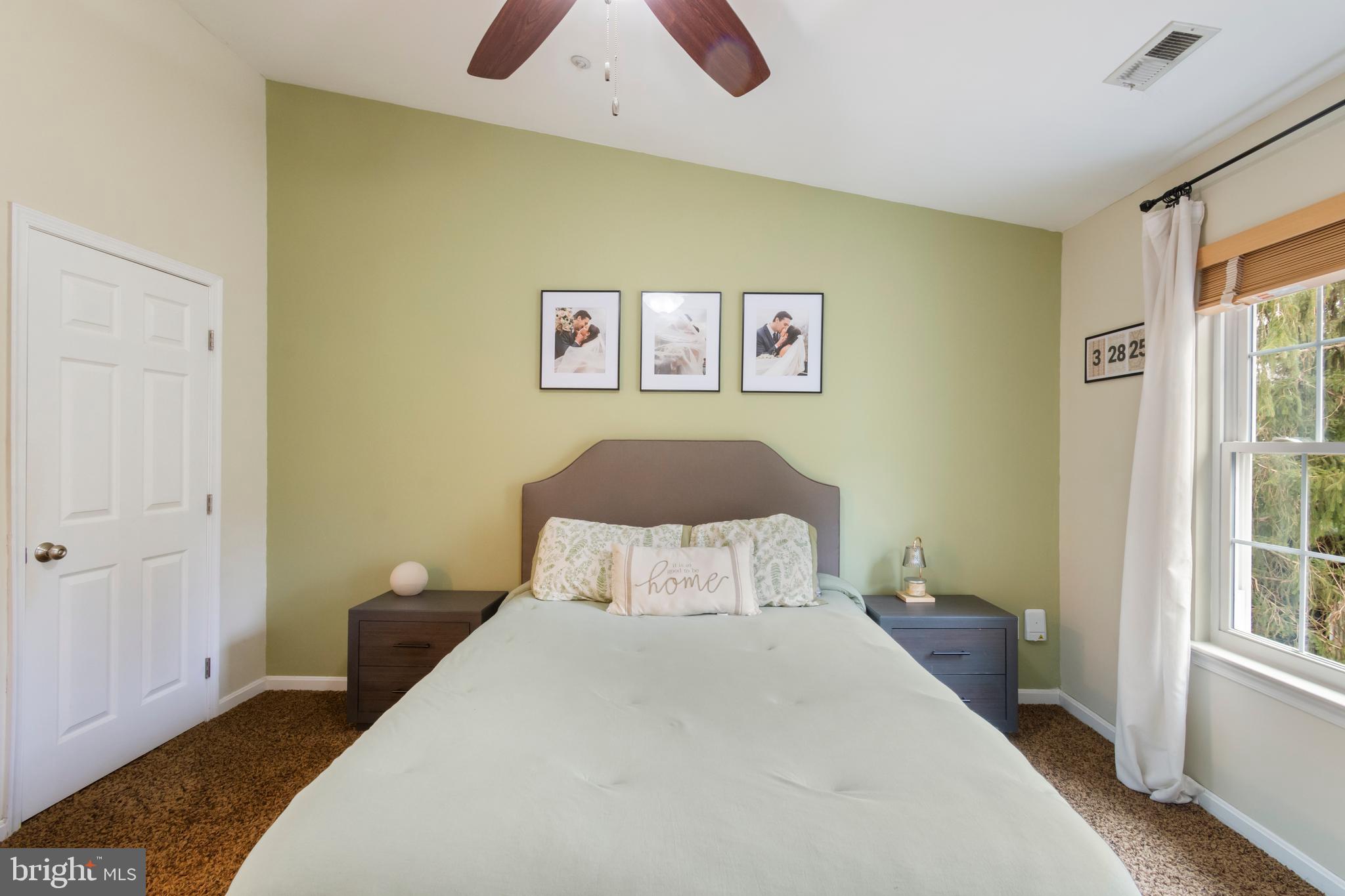 LAKETREE - Residential