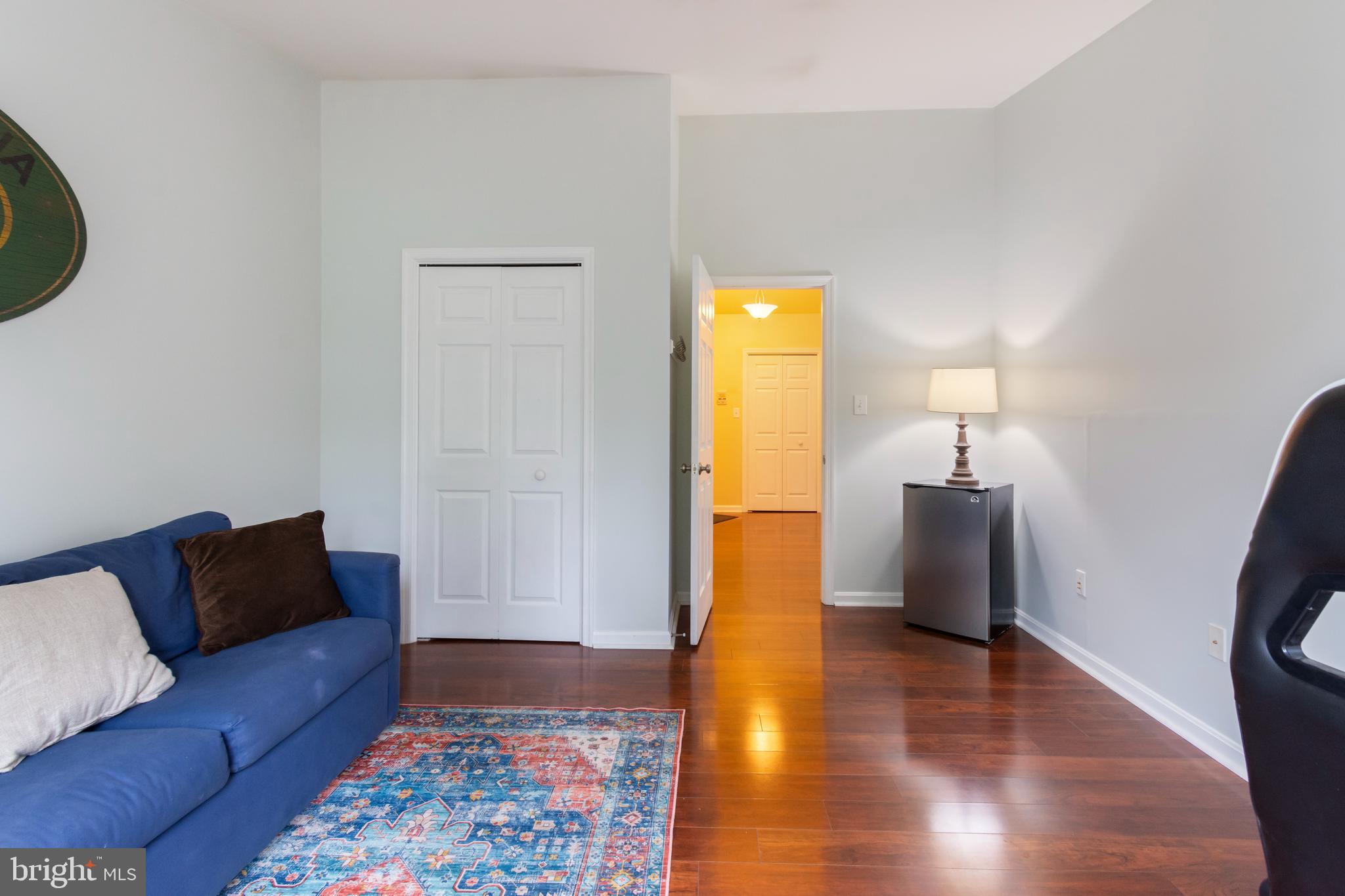 LAKETREE - Residential