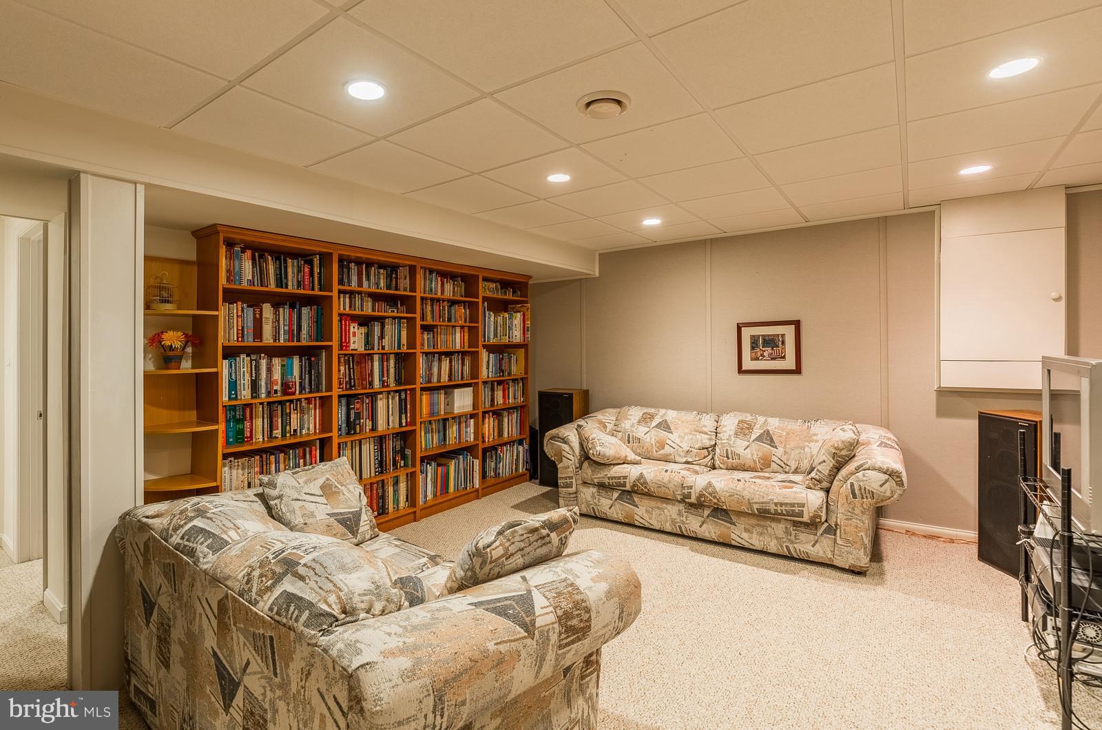 MAYFAIR - Residential