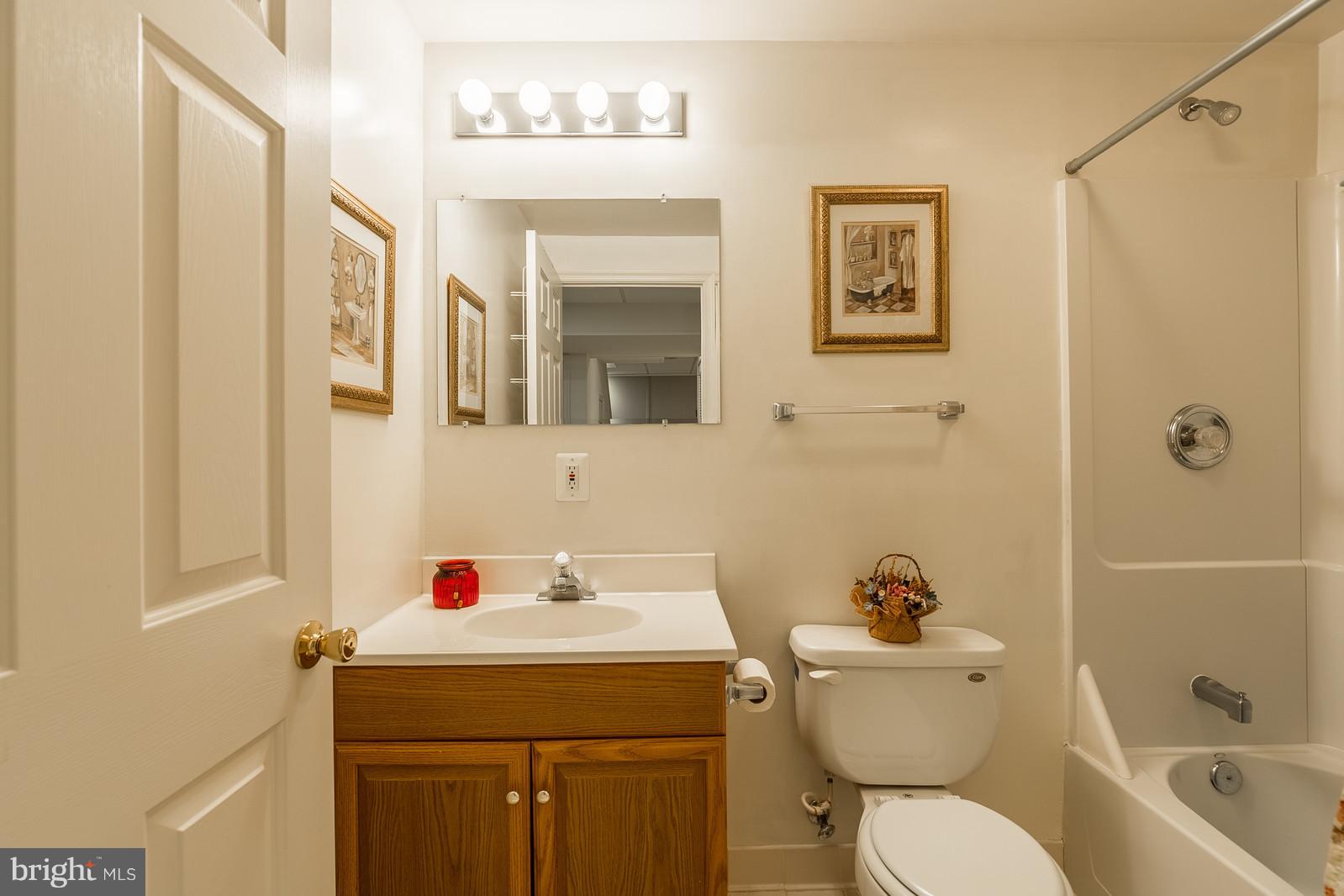 MAYFAIR - Residential