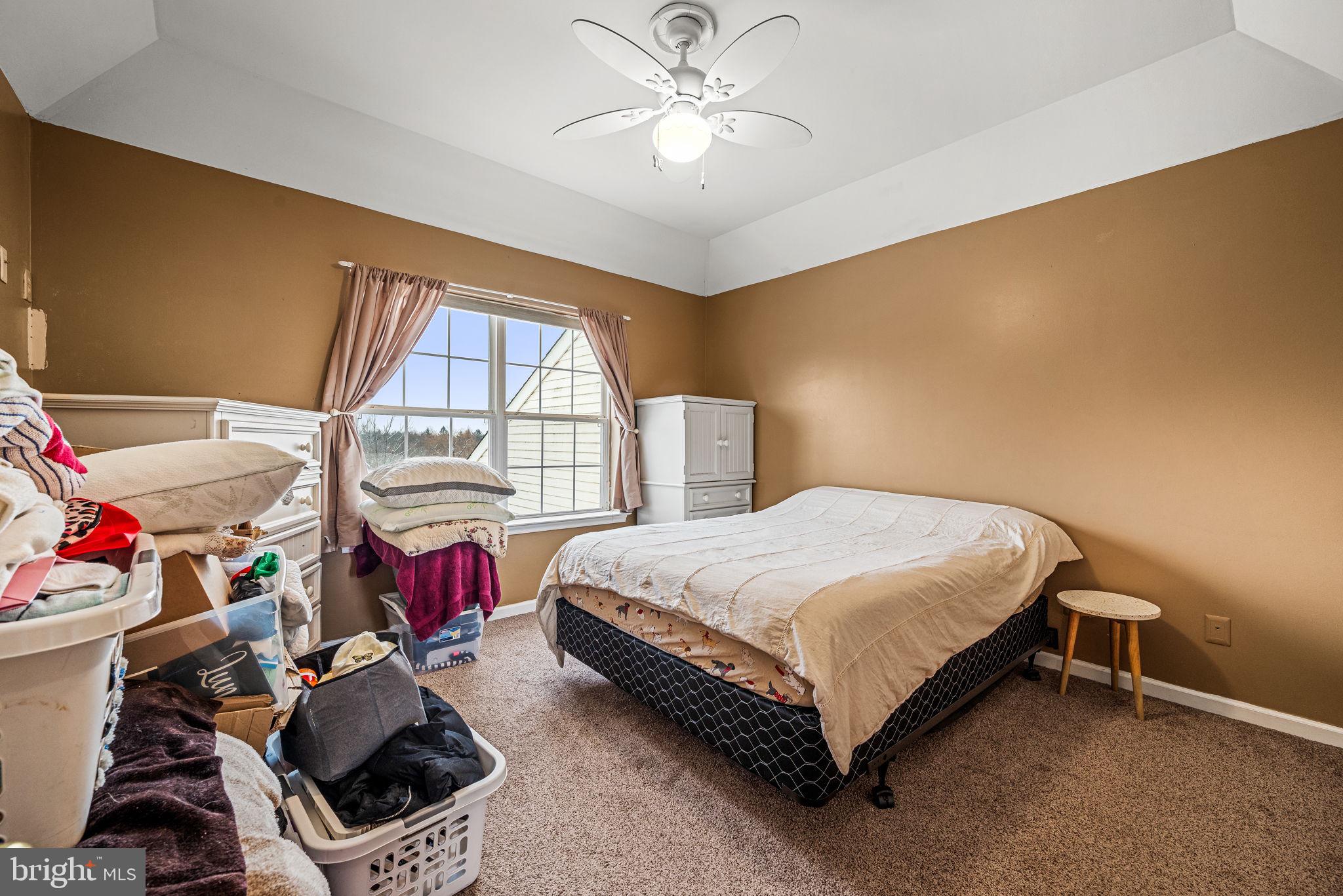 HUNTERS RUN - Residential