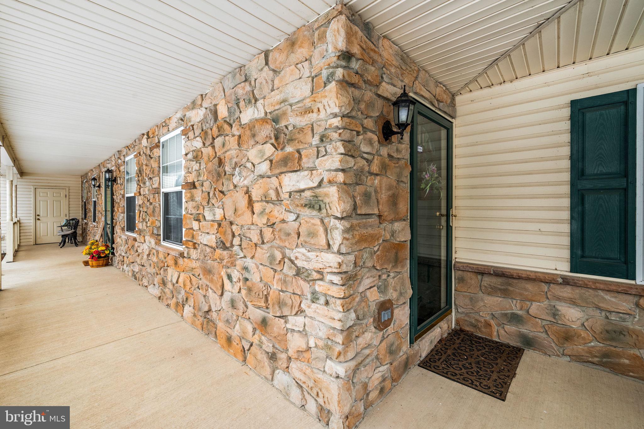 HUNTERS RUN - Residential