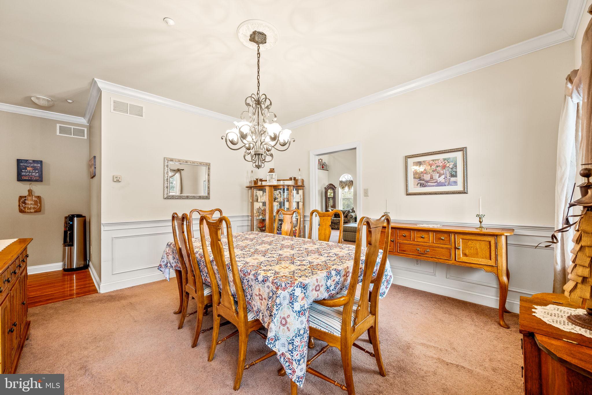 HUNTERS RUN - Residential