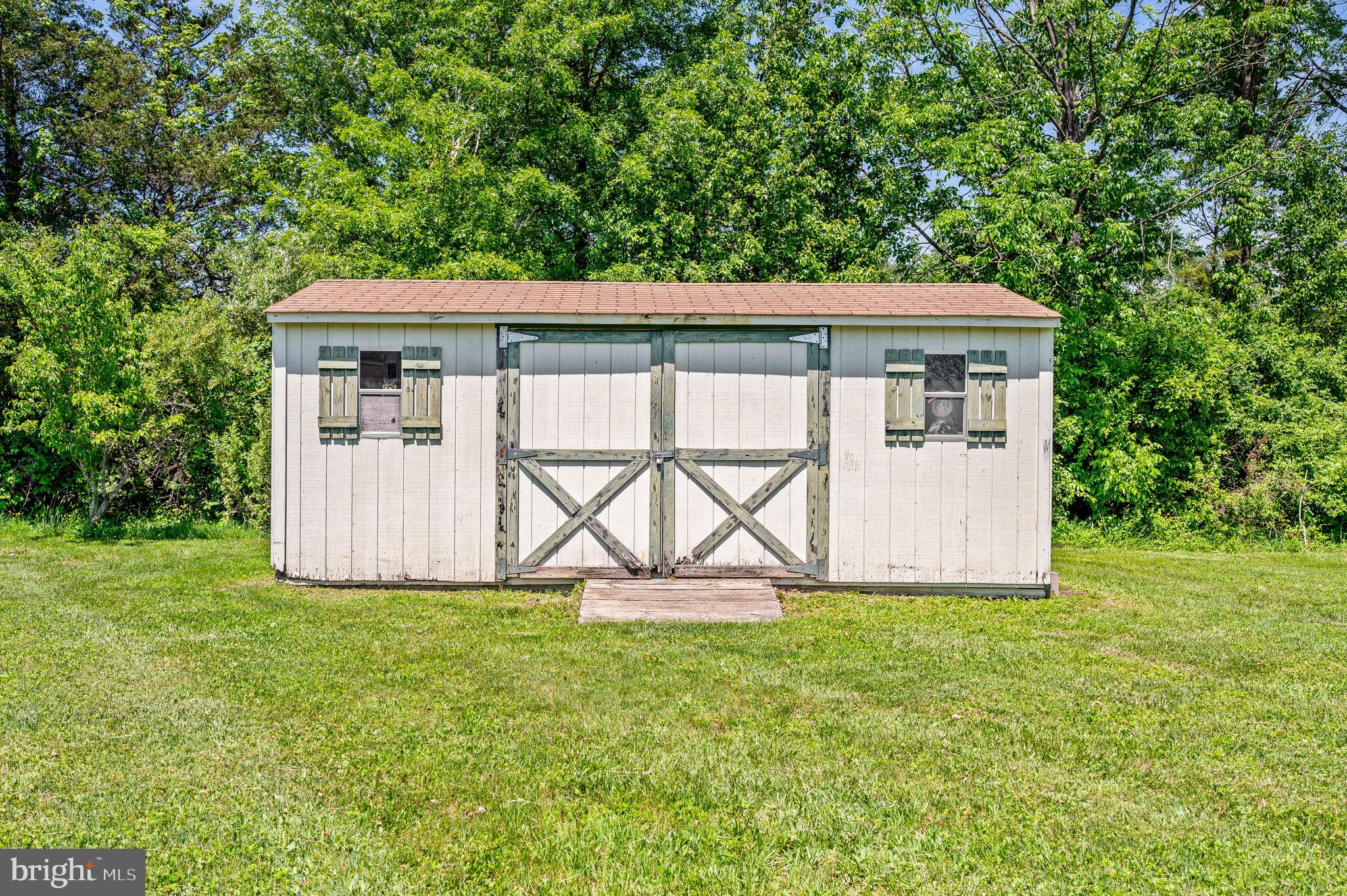 HUNTERS RUN - Residential