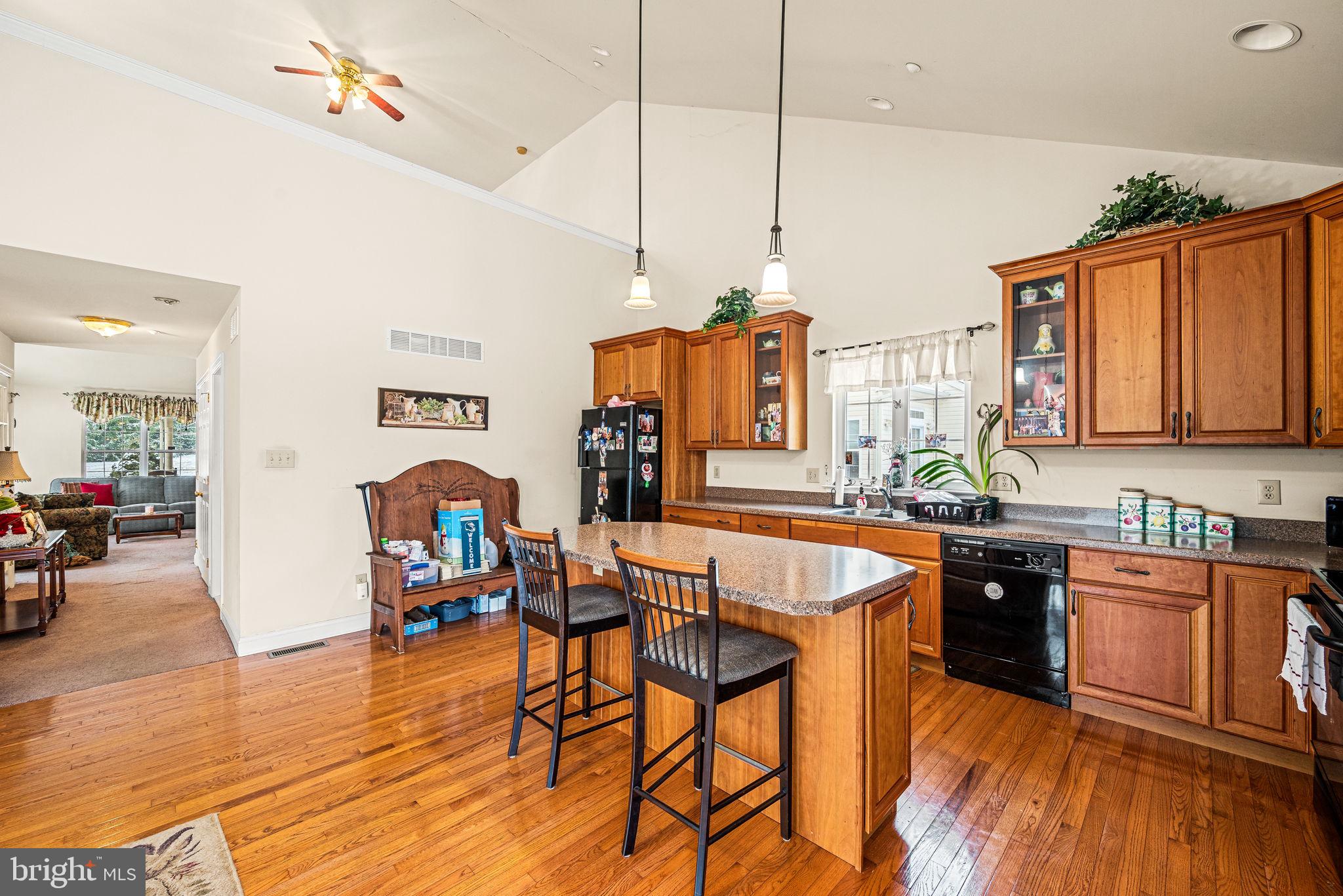 HUNTERS RUN - Residential