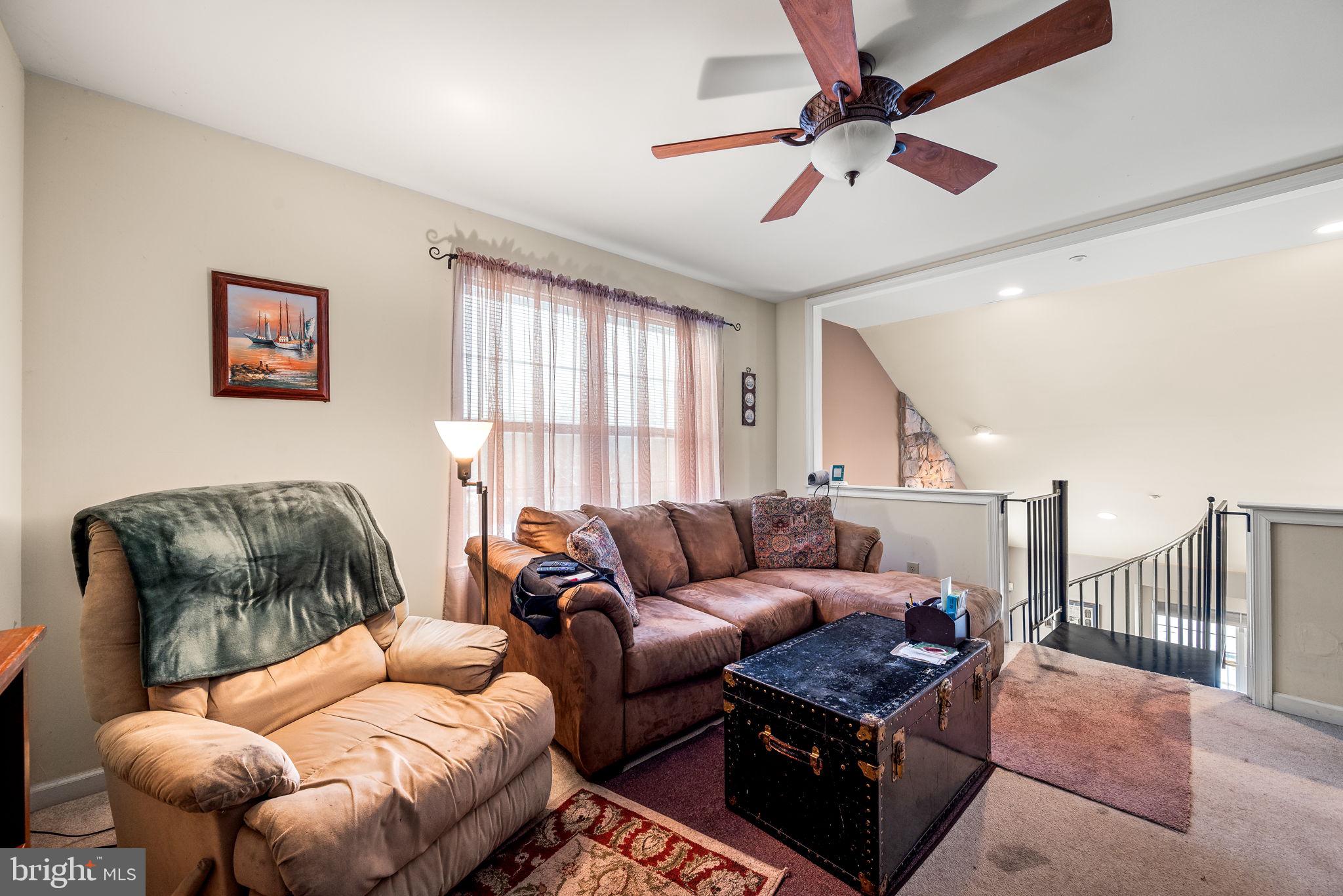 HUNTERS RUN - Residential