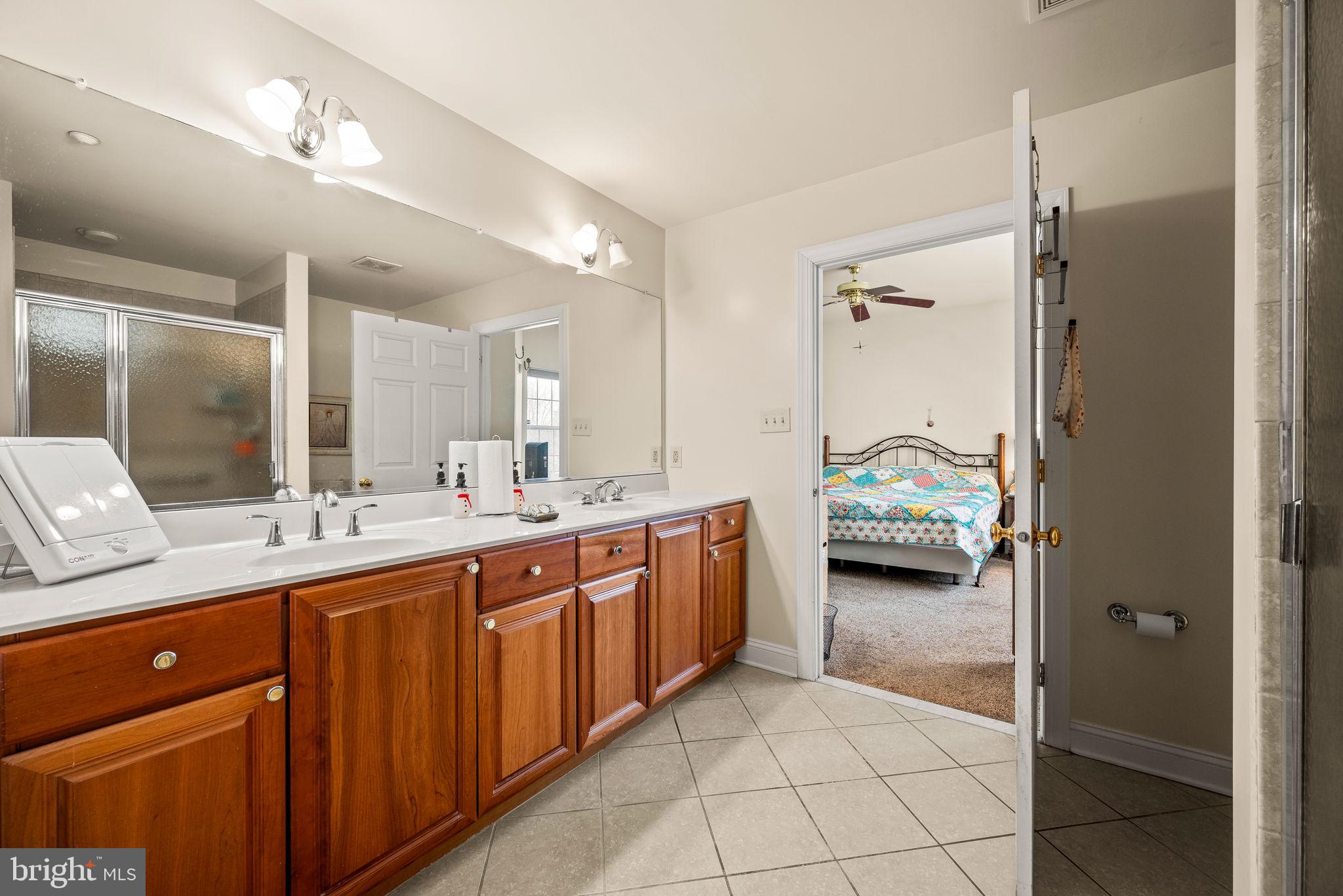 HUNTERS RUN - Residential