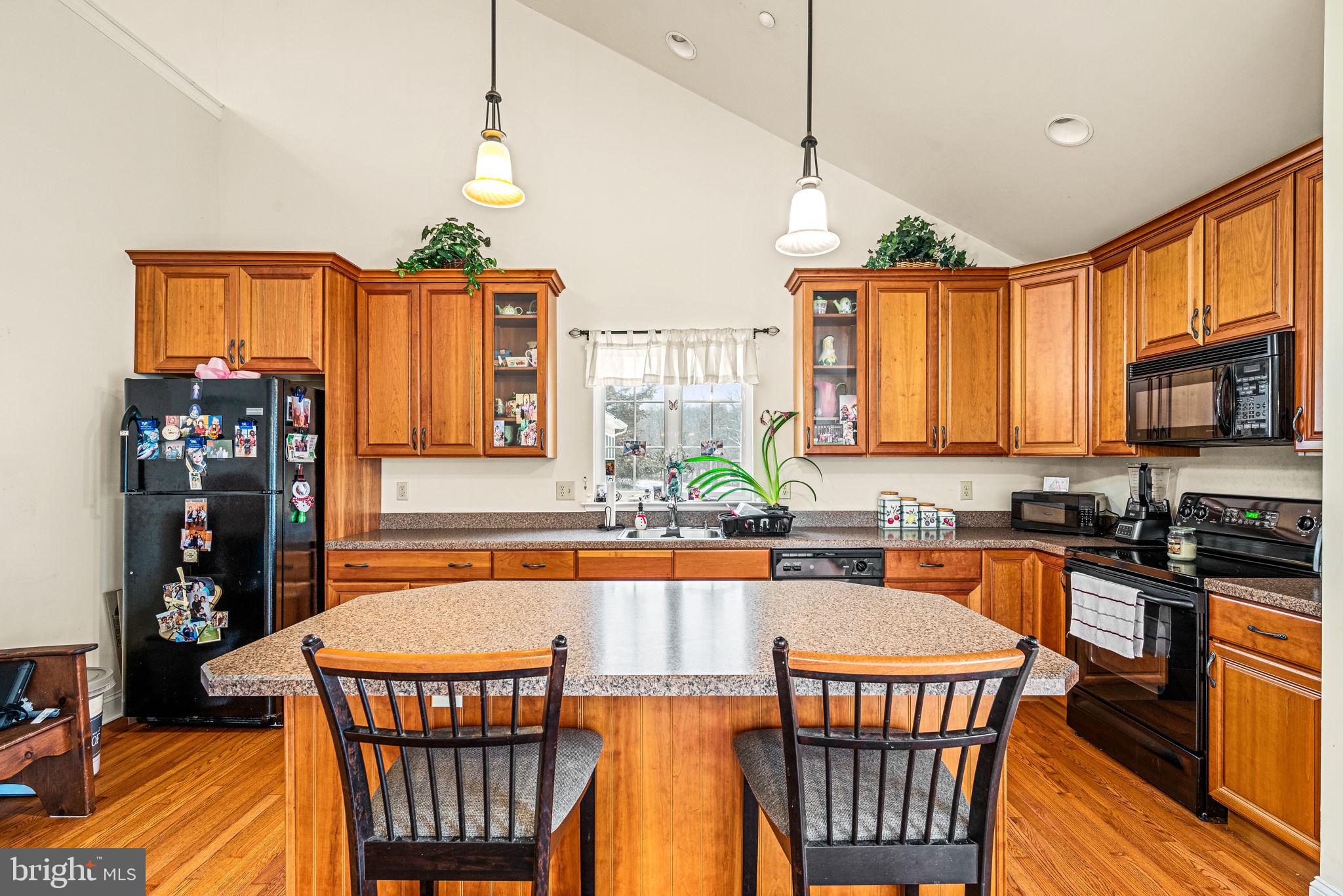 HUNTERS RUN - Residential