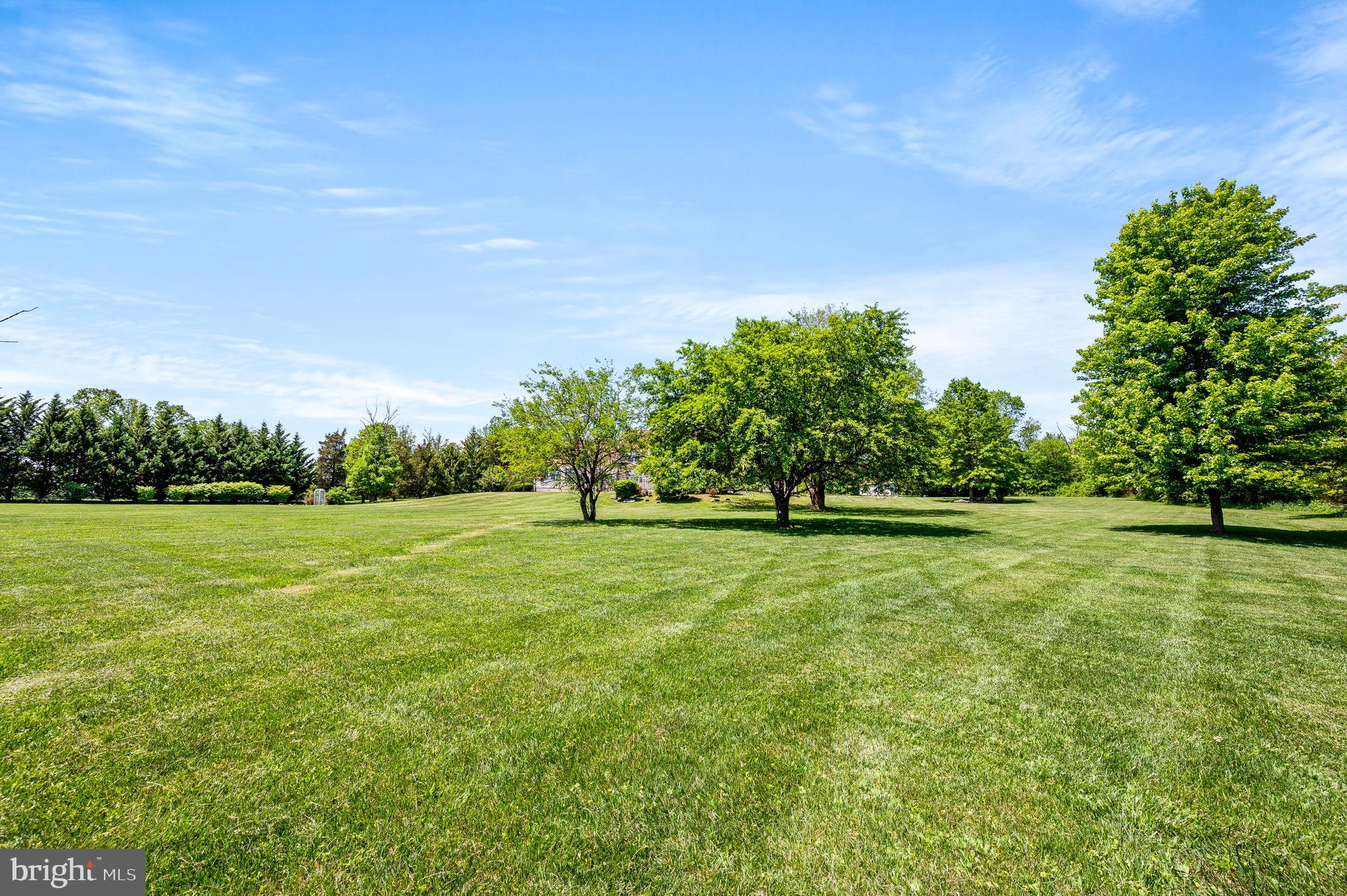 HUNTERS RUN - Residential