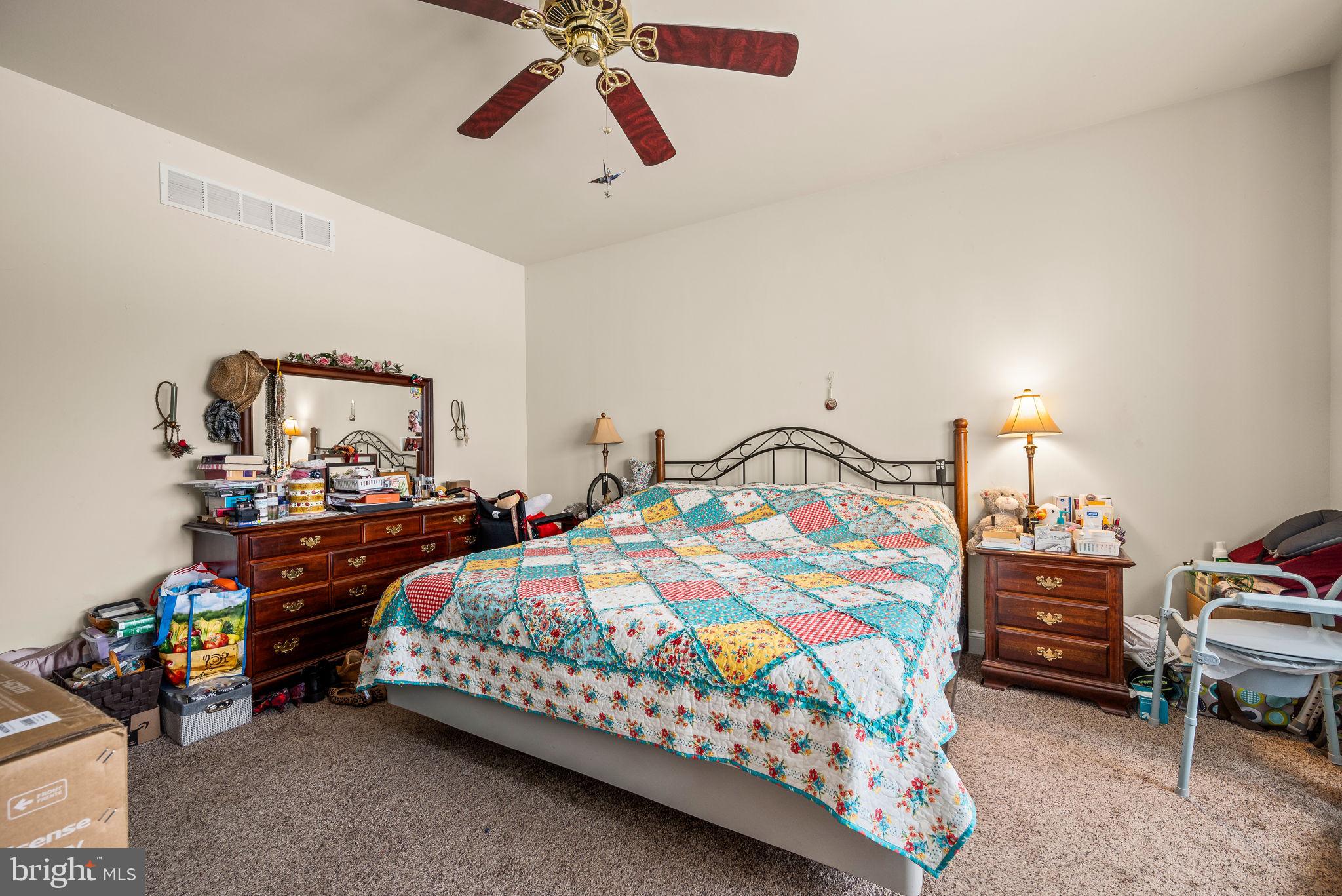 HUNTERS RUN - Residential