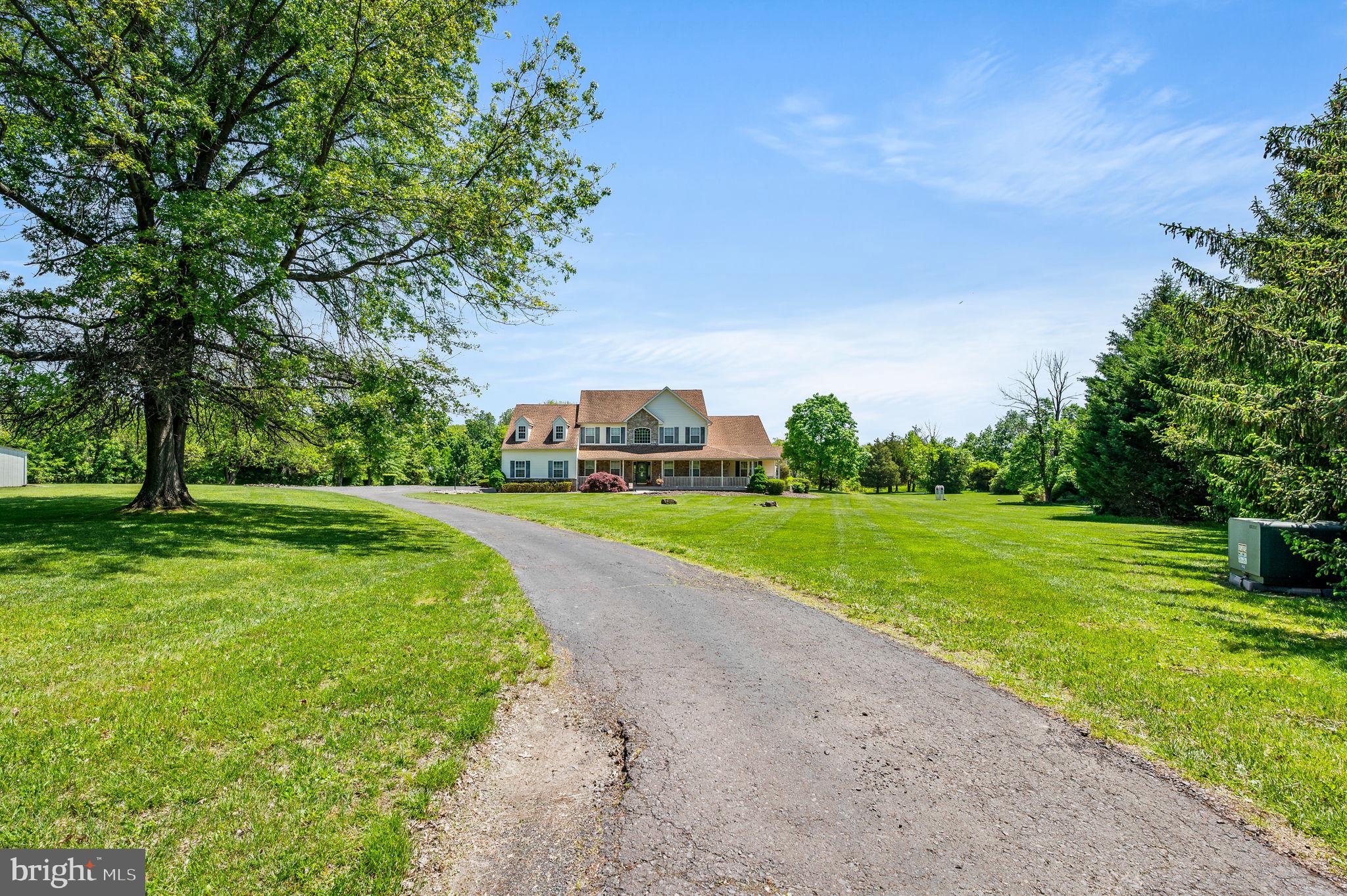 HUNTERS RUN - Residential