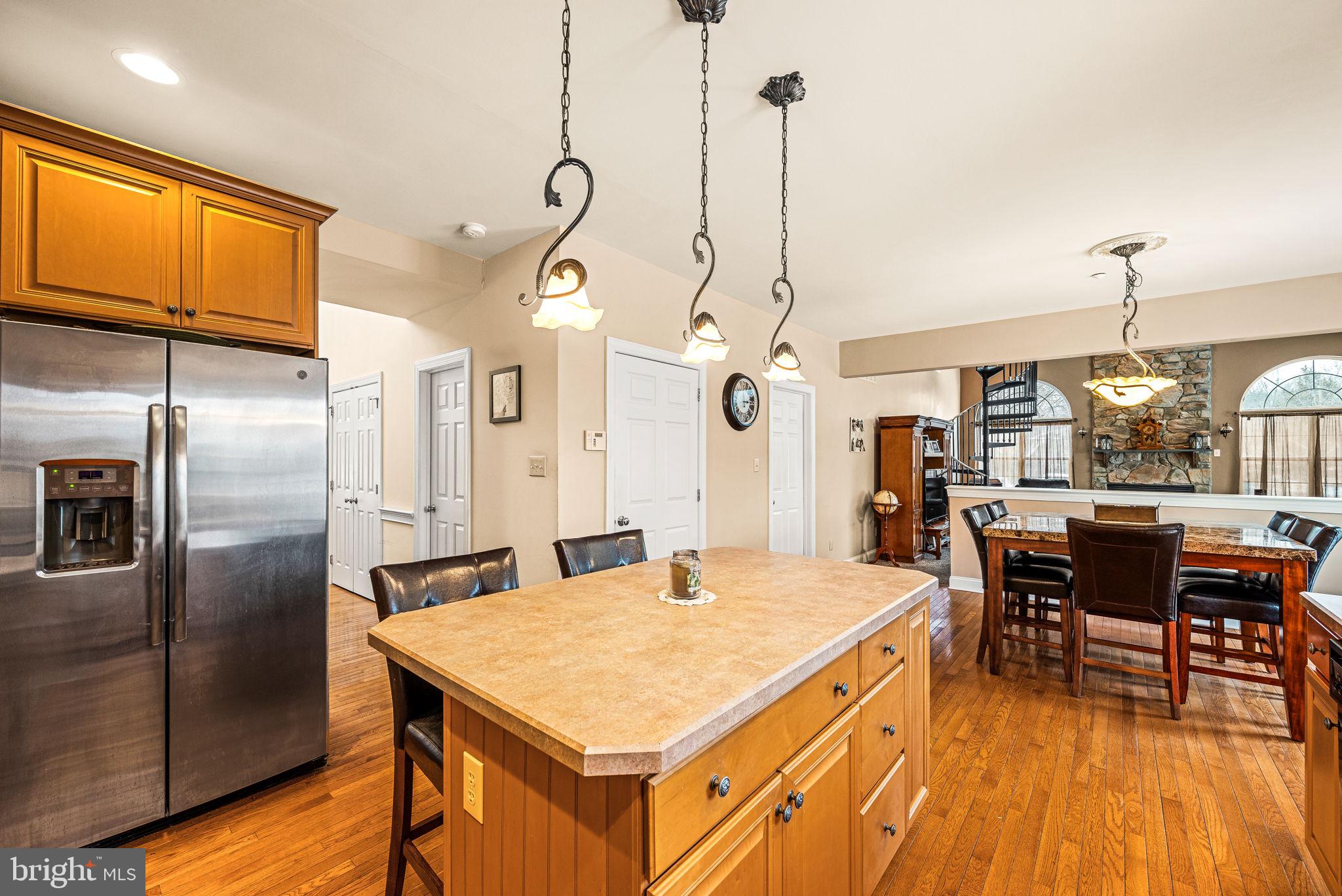 HUNTERS RUN - Residential