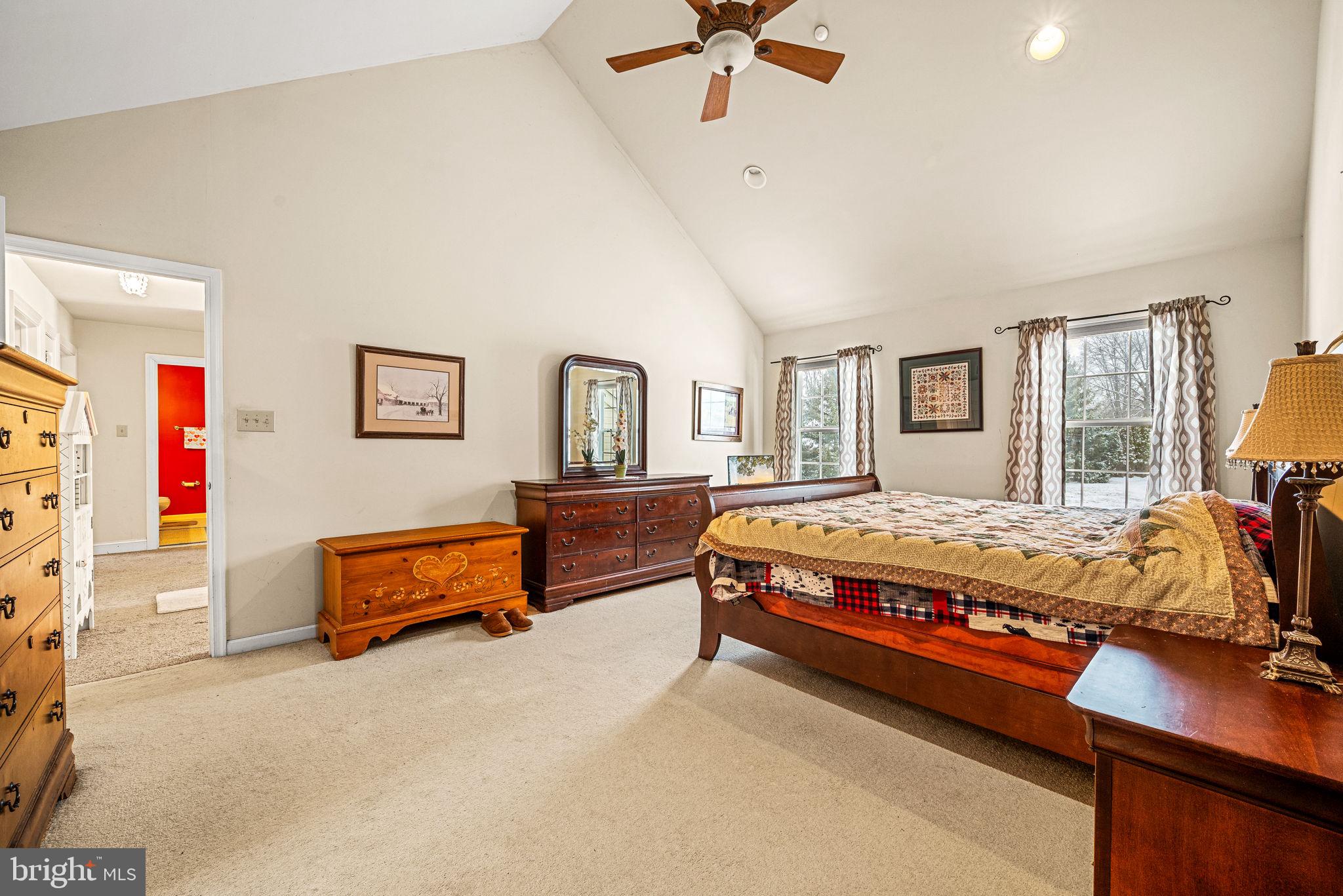 HUNTERS RUN - Residential