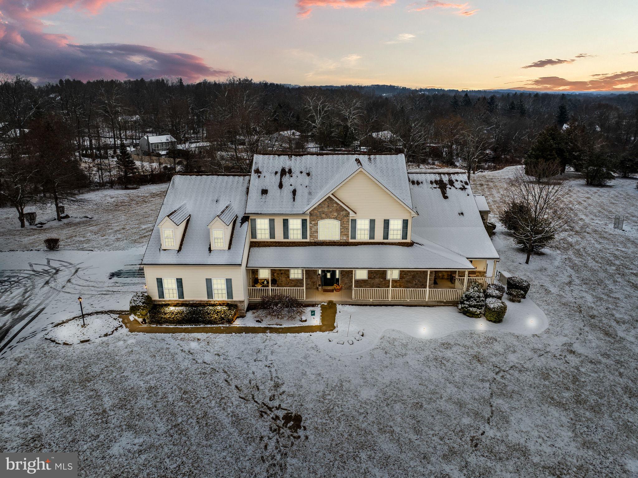 HUNTERS RUN - Residential
