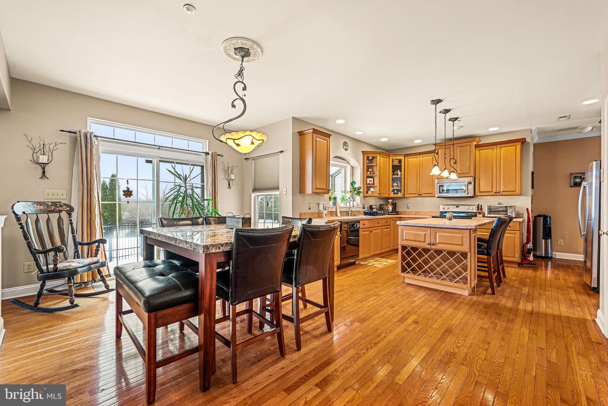 HUNTERS RUN - Residential
