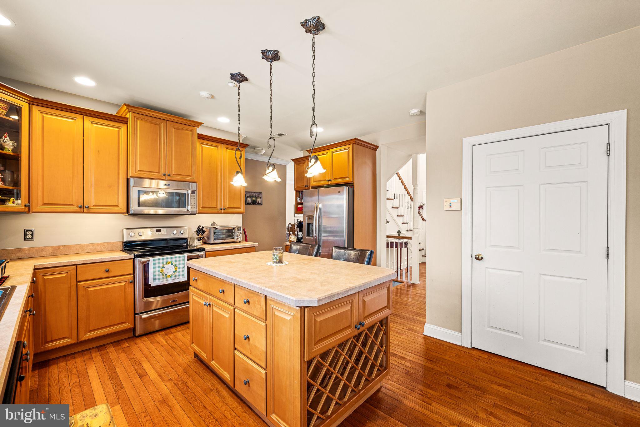 HUNTERS RUN - Residential
