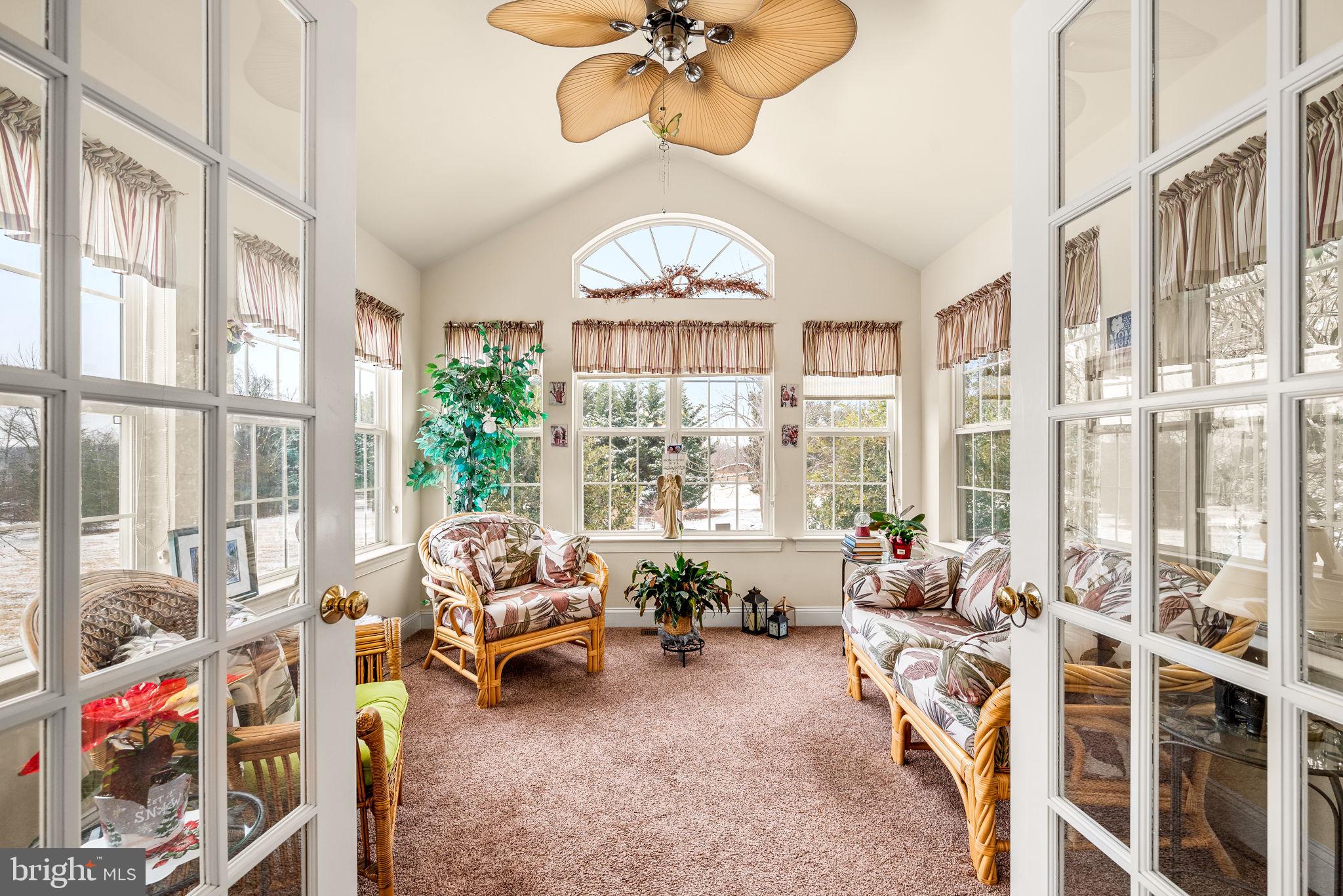 HUNTERS RUN - Residential