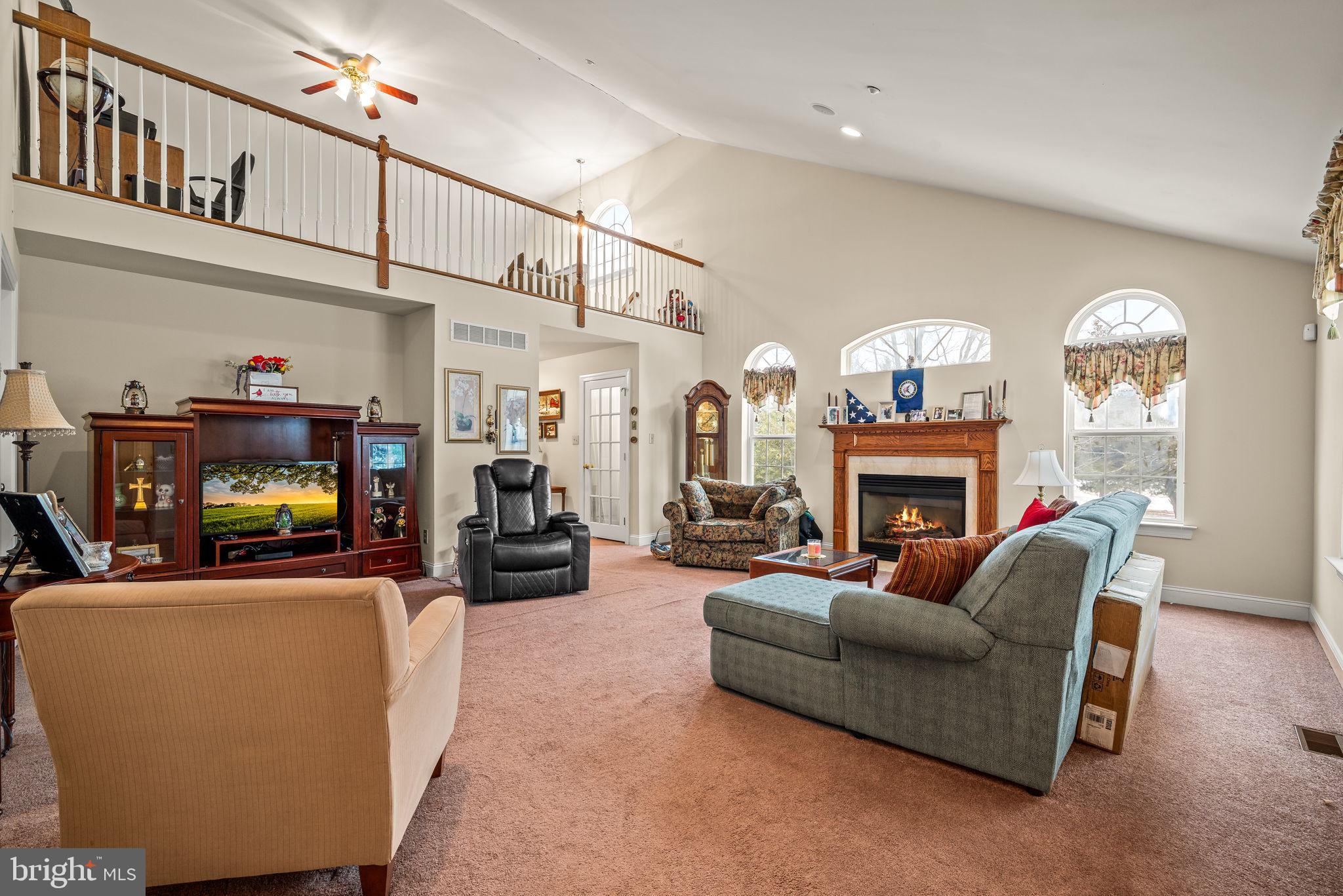 HUNTERS RUN - Residential