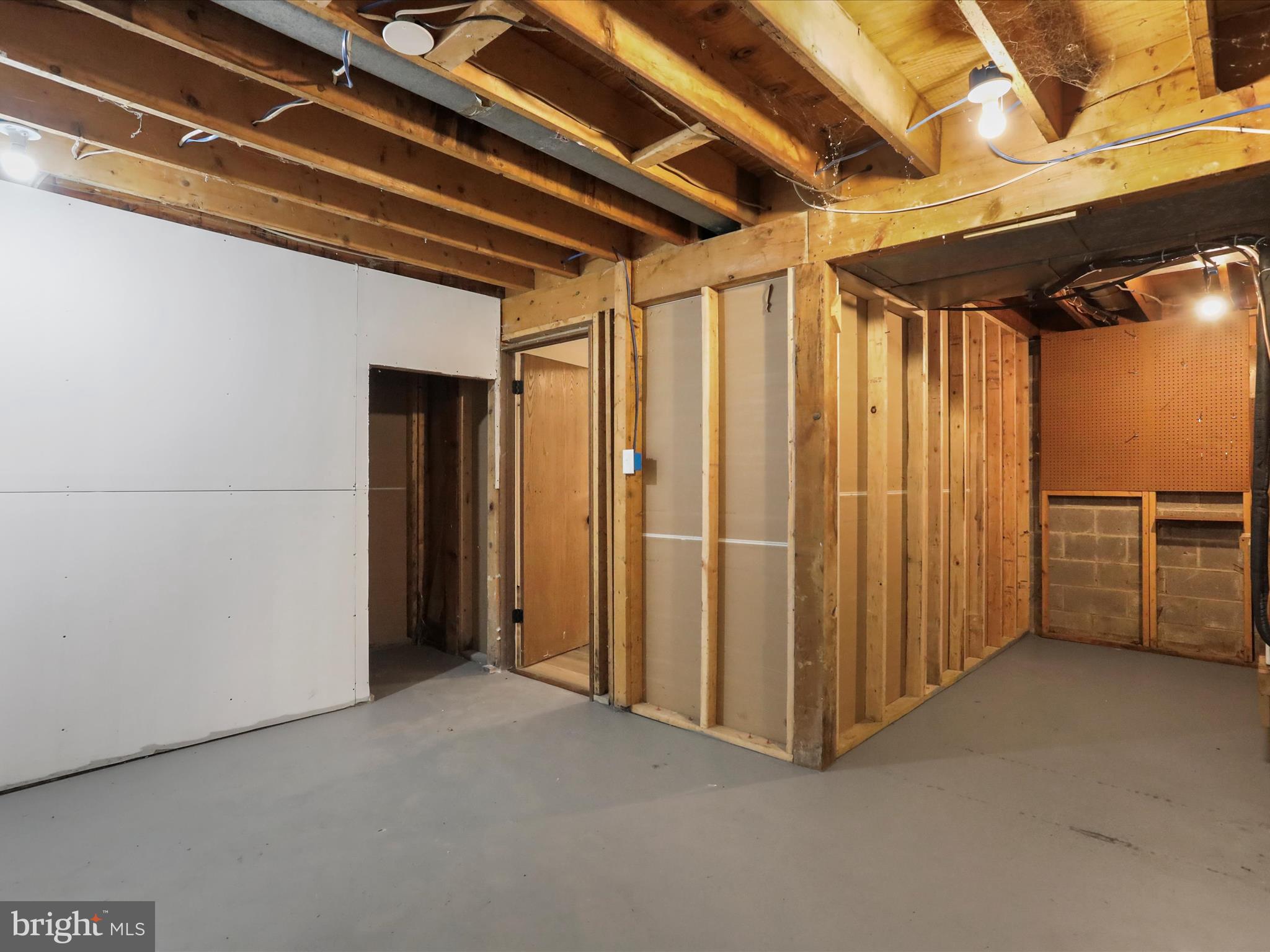 CLEAR SPRING - Residential