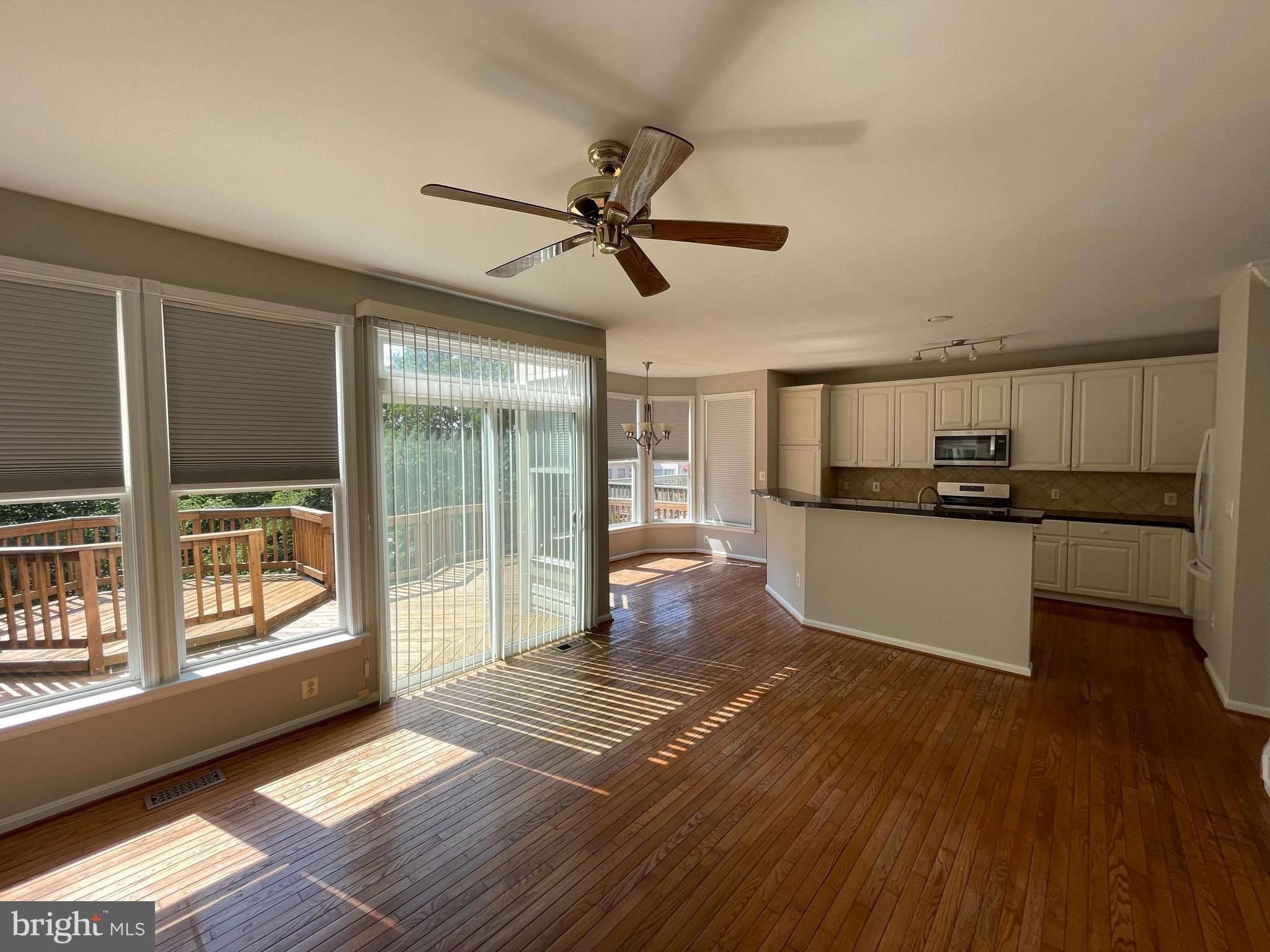 POTOMAC LAKES - Residential Lease