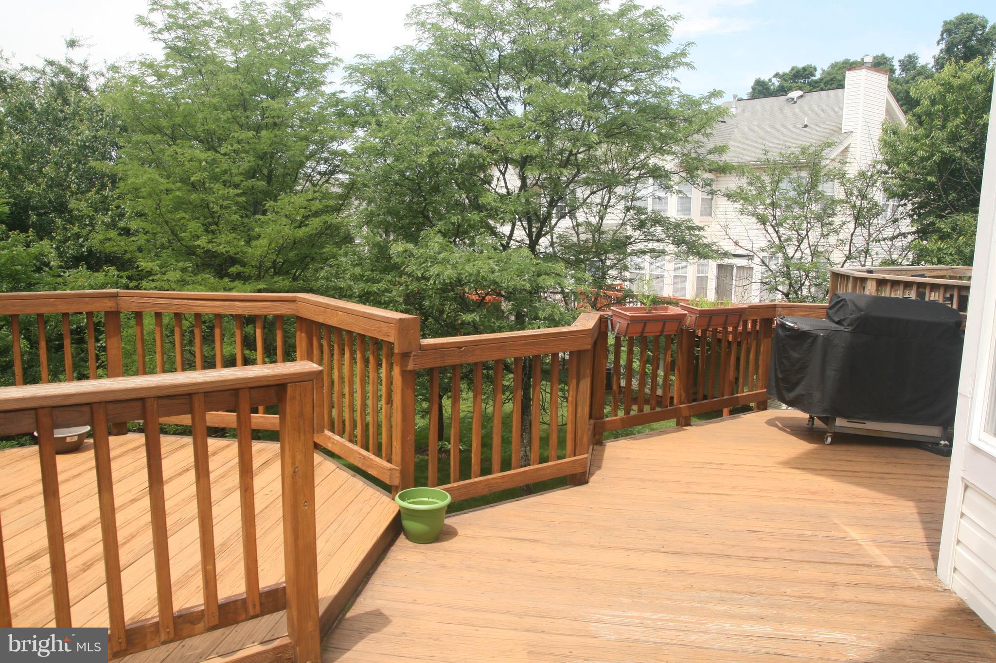 POTOMAC LAKES - Residential Lease