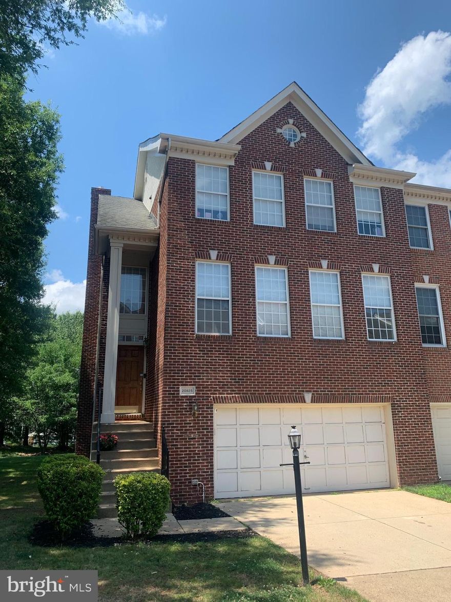 Lovely Large 4 BDR/2.2 BA End Unit TH in Potomac Lakes. Great LR and DR. Large Gourmet Kitchen w/Granite. FR w/FP. Large MBR w/WIC and MBA w/Sep Shower and Jetted Tub. Hardwoods. Lower Level with Rec Room and 4th BDR. Large Deck off Kitchen. 2-Car Garage. Many Amenities (Pool, Trails, Playgrounds). Convenient to Commuter Routes and Shopping. No Pets. No Smokers. $50 App Fee.