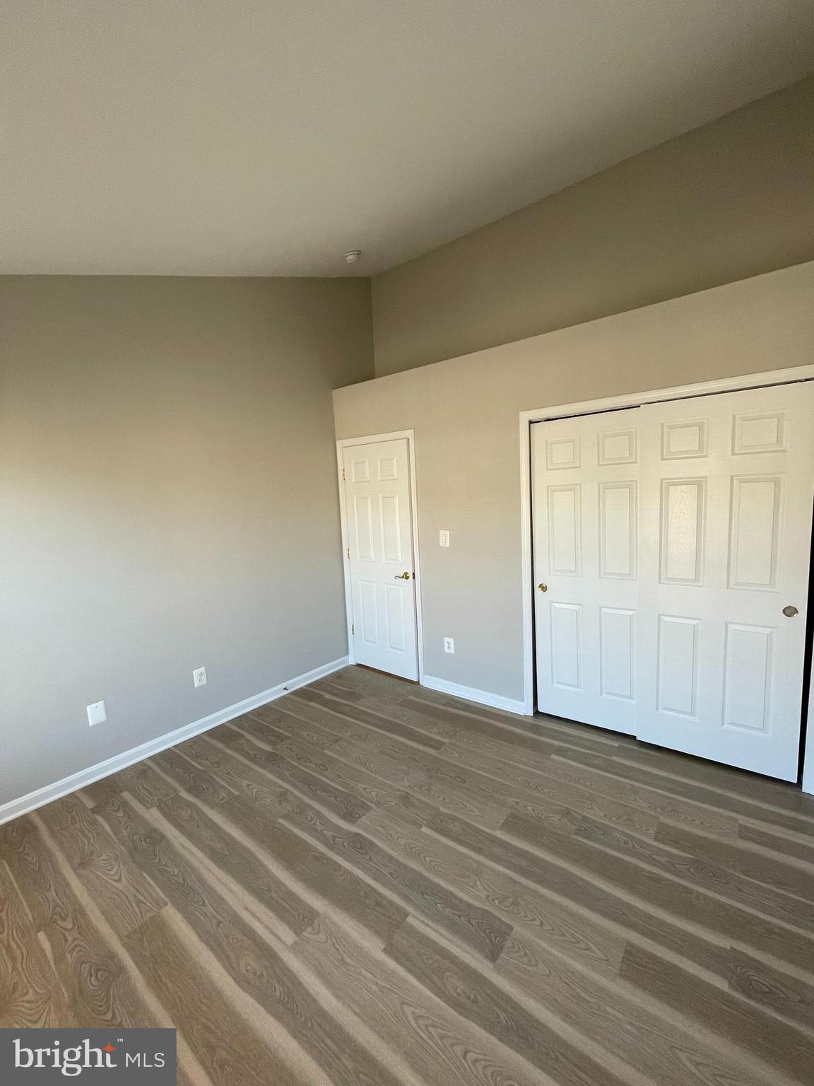 POTOMAC LAKES - Residential Lease