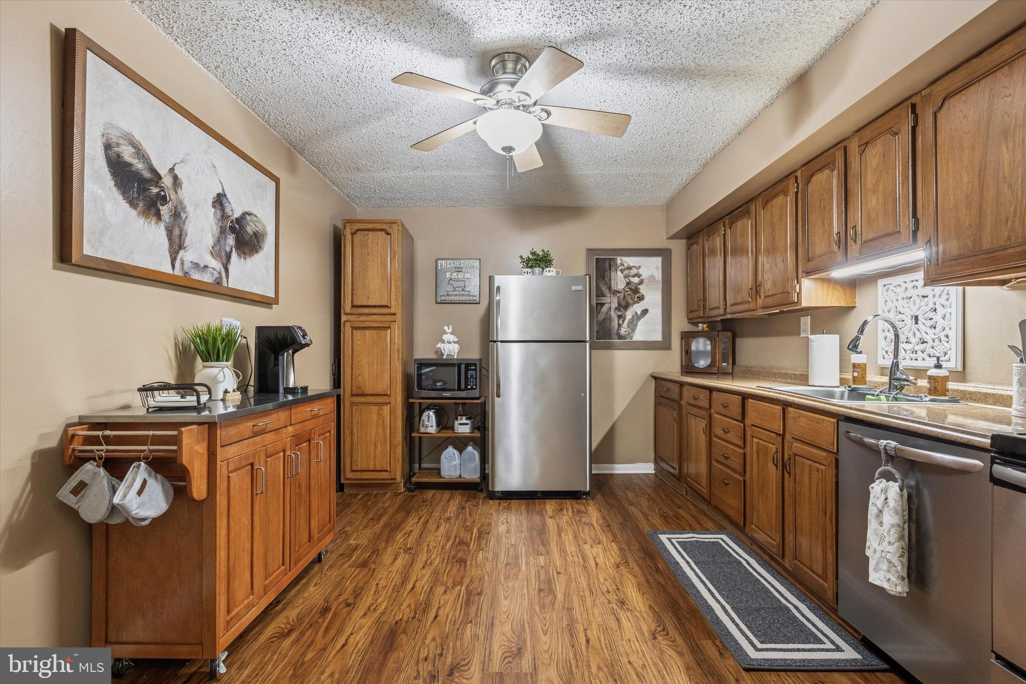 HAVERFORD HILL - Residential