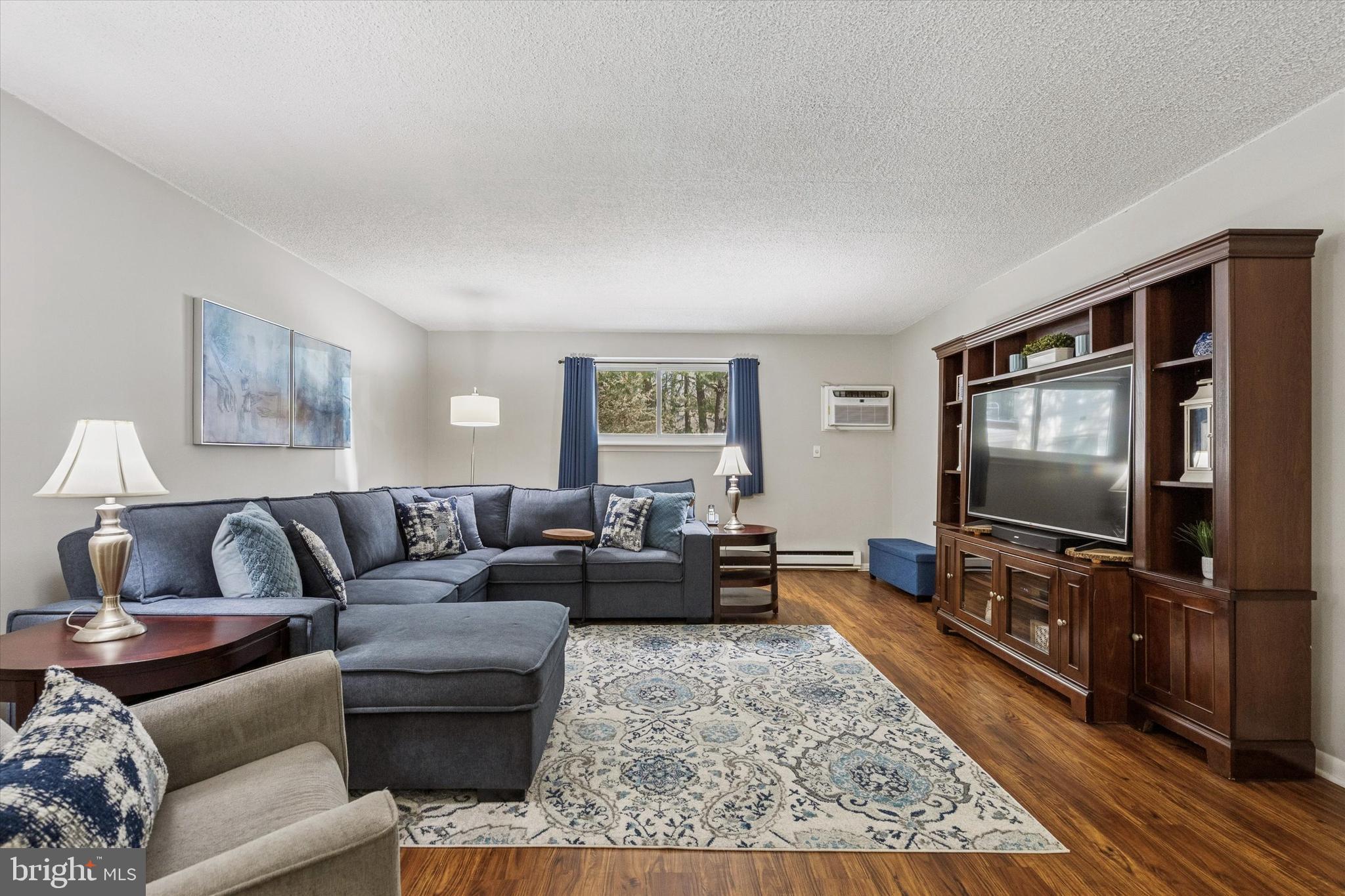 HAVERFORD HILL - Residential