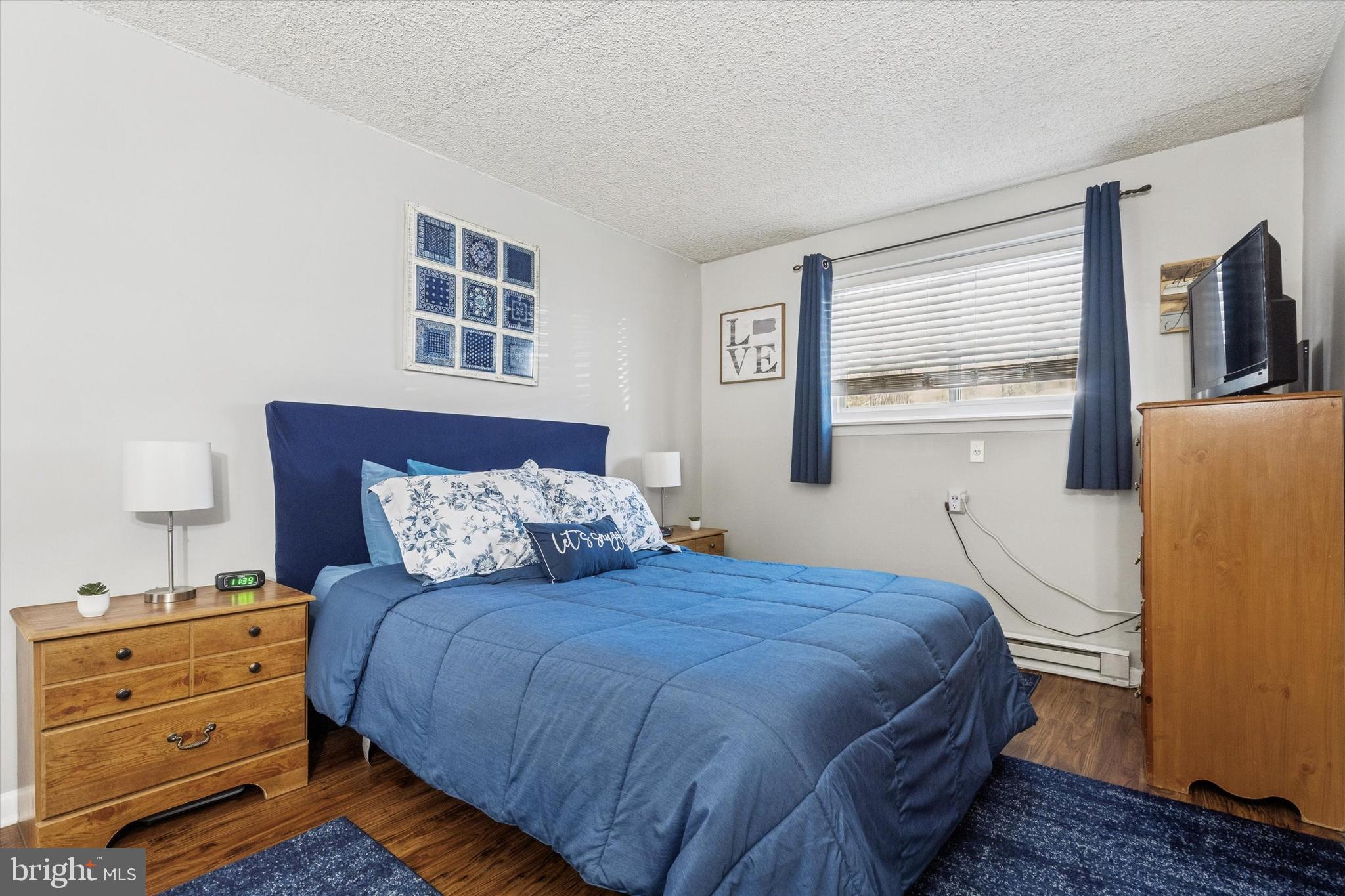 HAVERFORD HILL - Residential