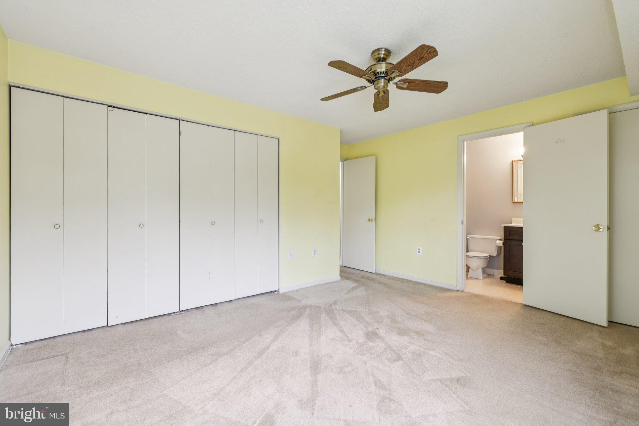 CASTLE HARBOUR CONDO - Residential