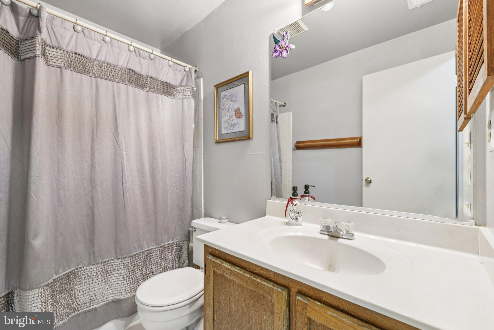 CASTLE HARBOUR CONDO - Residential