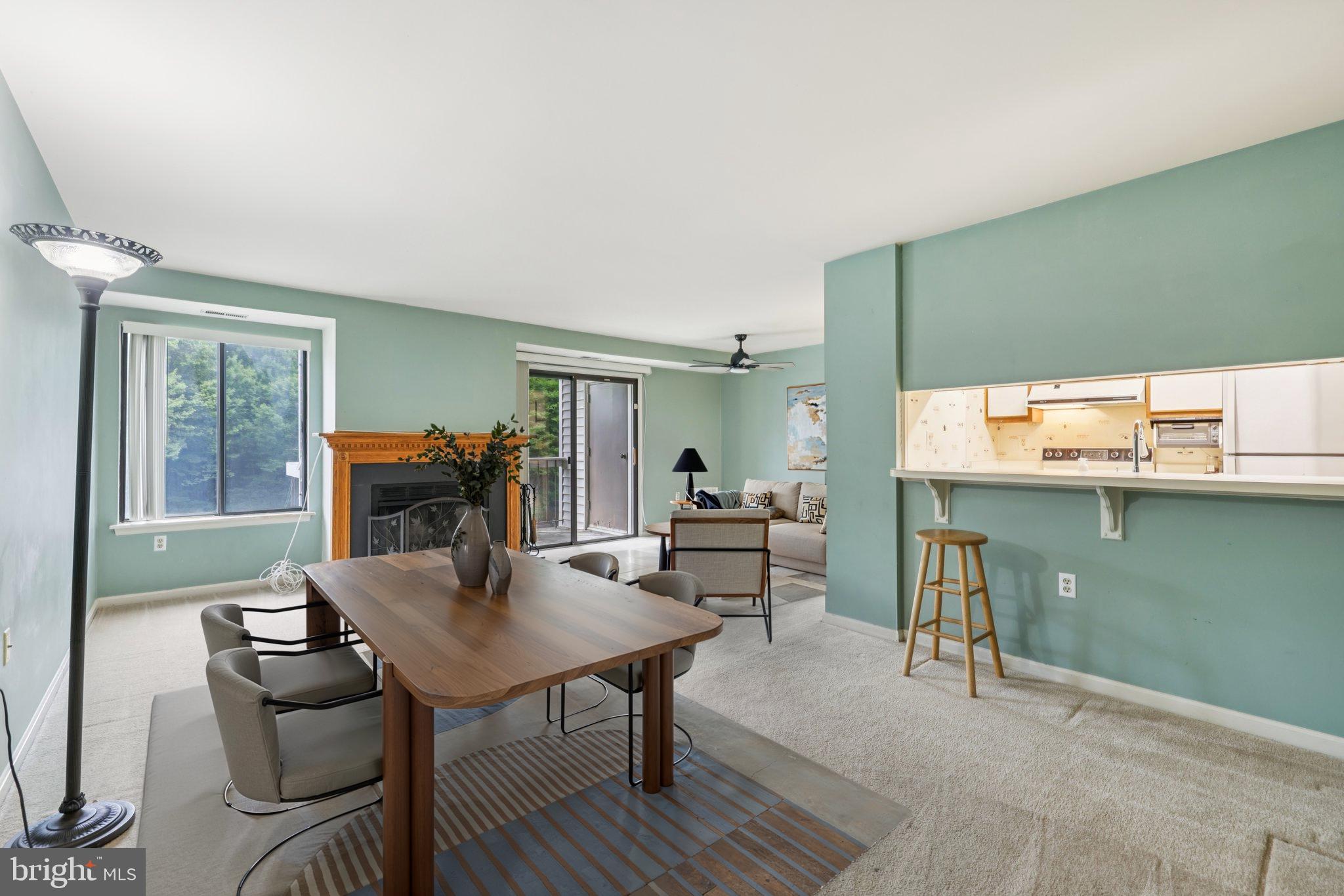 1119 CASTLE HARBOUR WAY 2A