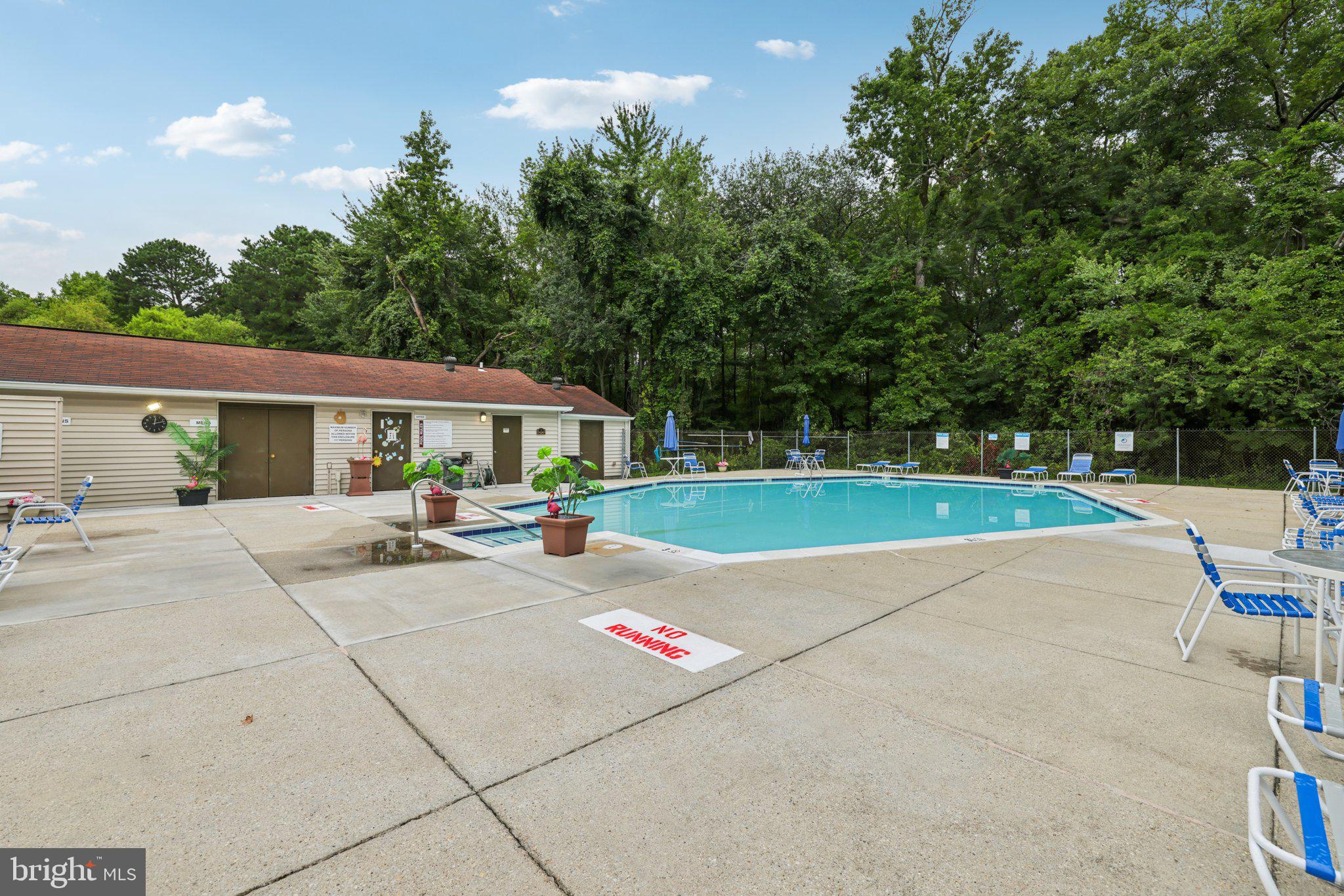 CASTLE HARBOUR CONDO - Residential