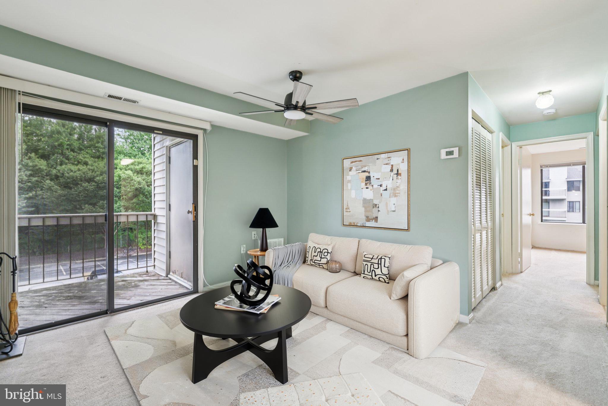 1119 CASTLE HARBOUR WAY 2A