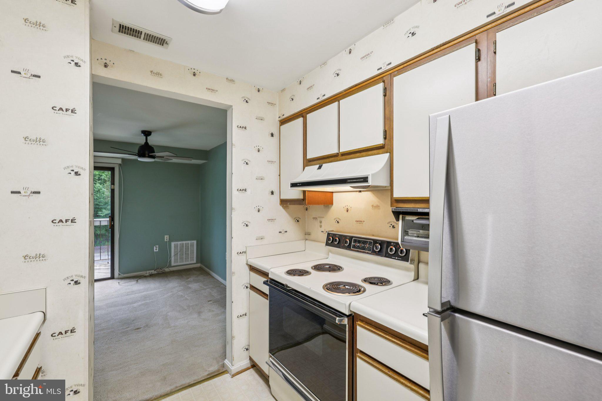 CASTLE HARBOUR CONDO - Residential