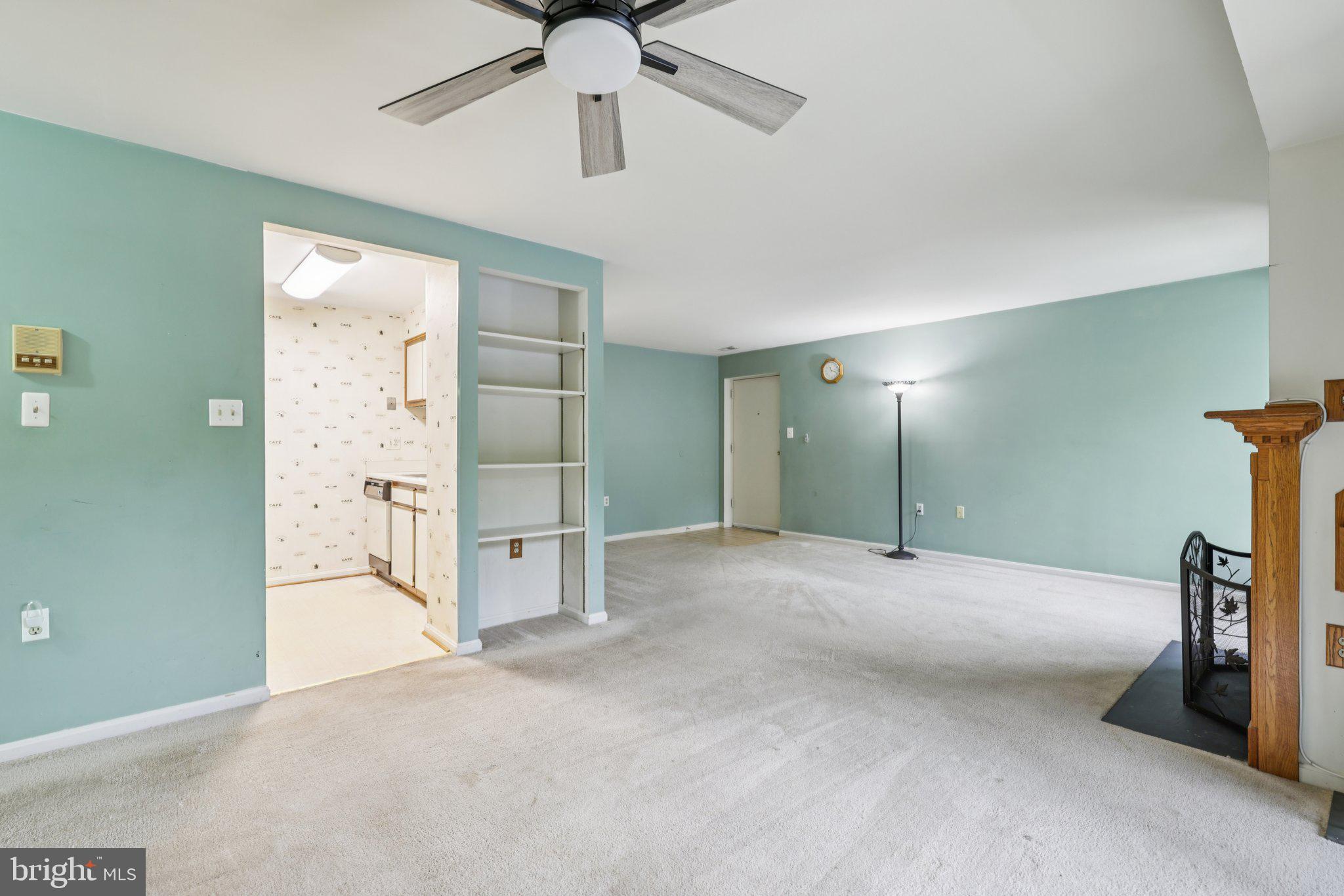 CASTLE HARBOUR CONDO - Residential