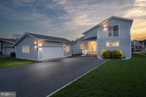 Homes For Sale - 14 Goldeneye Court<br/> OCEAN PINES, MD 21811