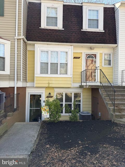 Condo For Sale - 1542 Lowell Court<br/> CROFTON, MD 21114