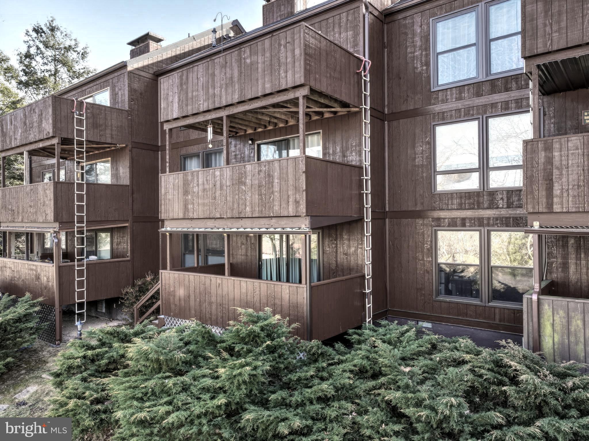 THE HILL CONDOS - Residential