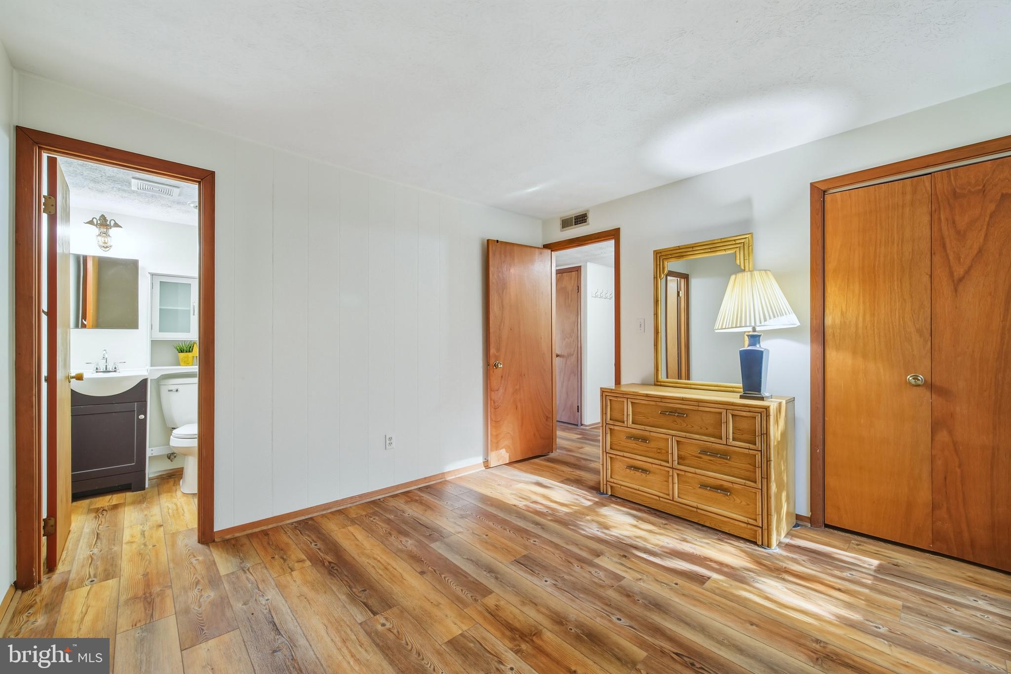 THE HILL CONDOS - Residential