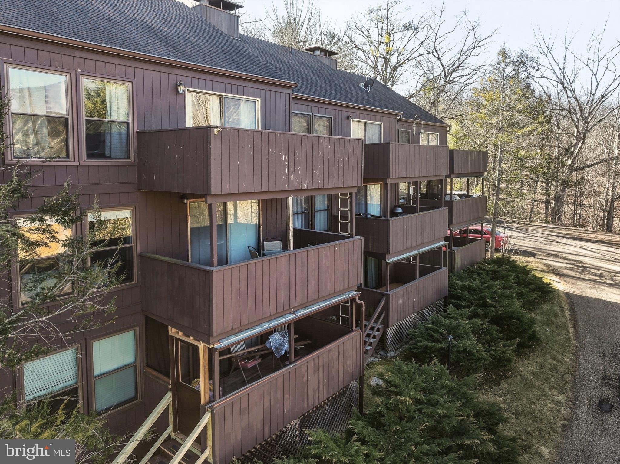 THE HILL CONDOS - Residential