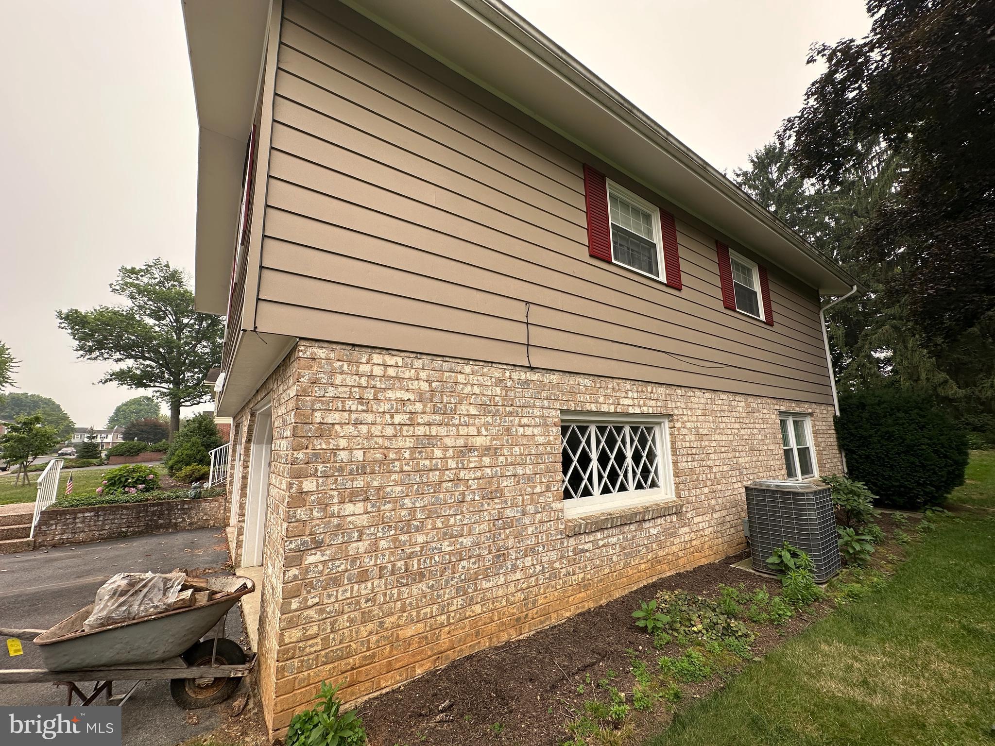624 HIGHLAND AVENUE