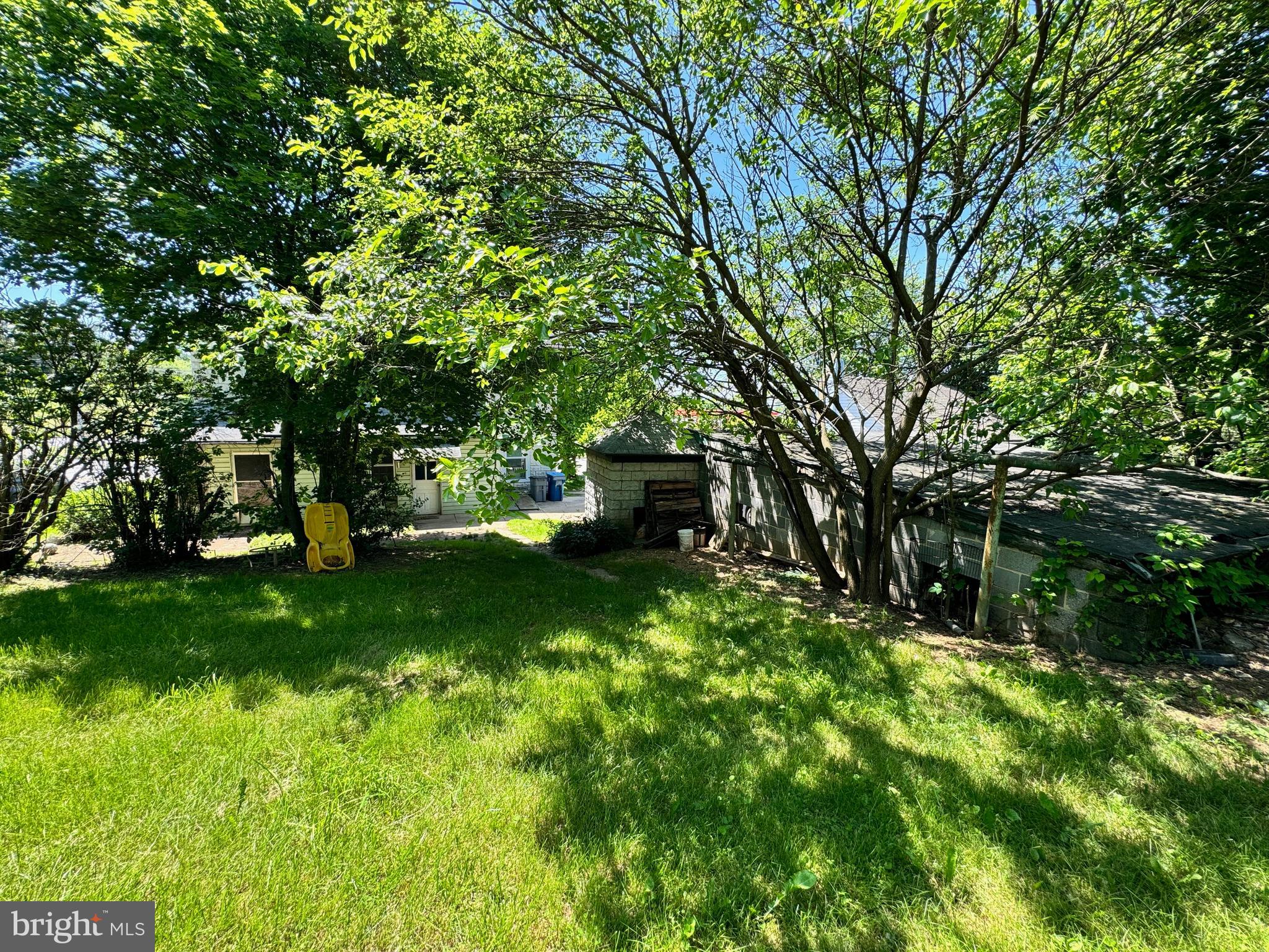 LOGANVILLE - Commercial Sale