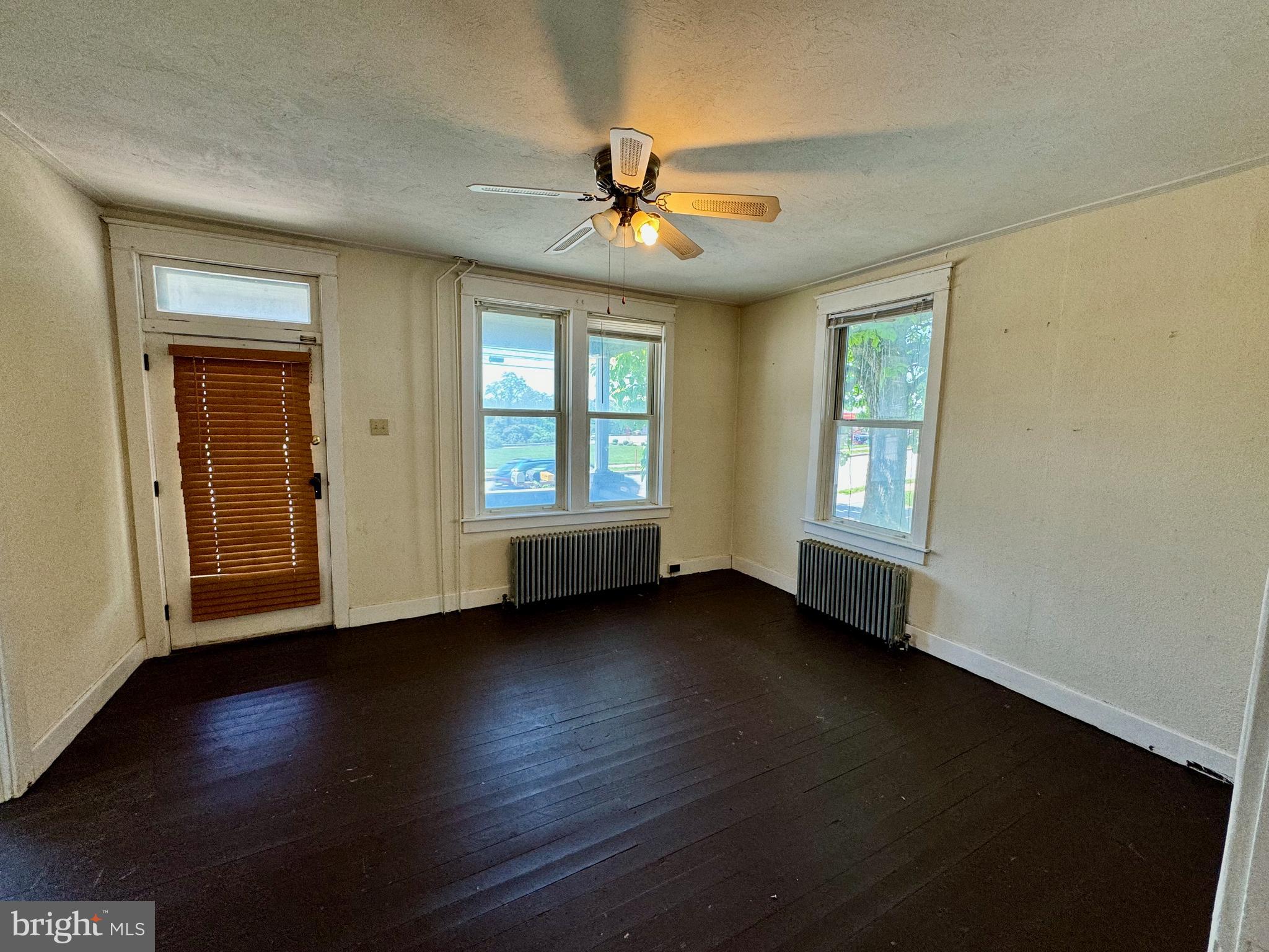 LOGANVILLE - Commercial Sale