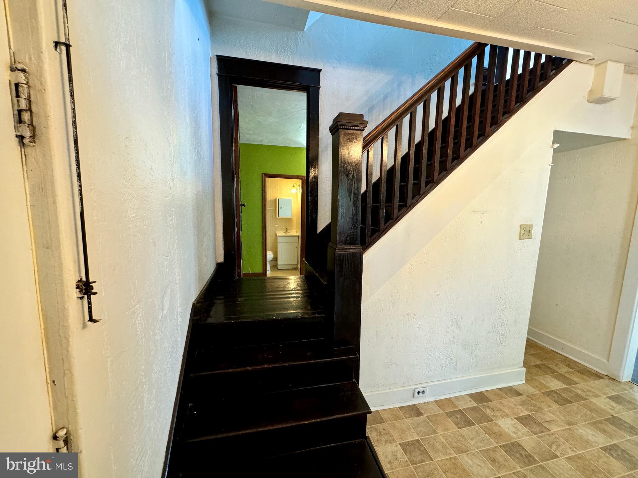 LOGANVILLE - Commercial Sale