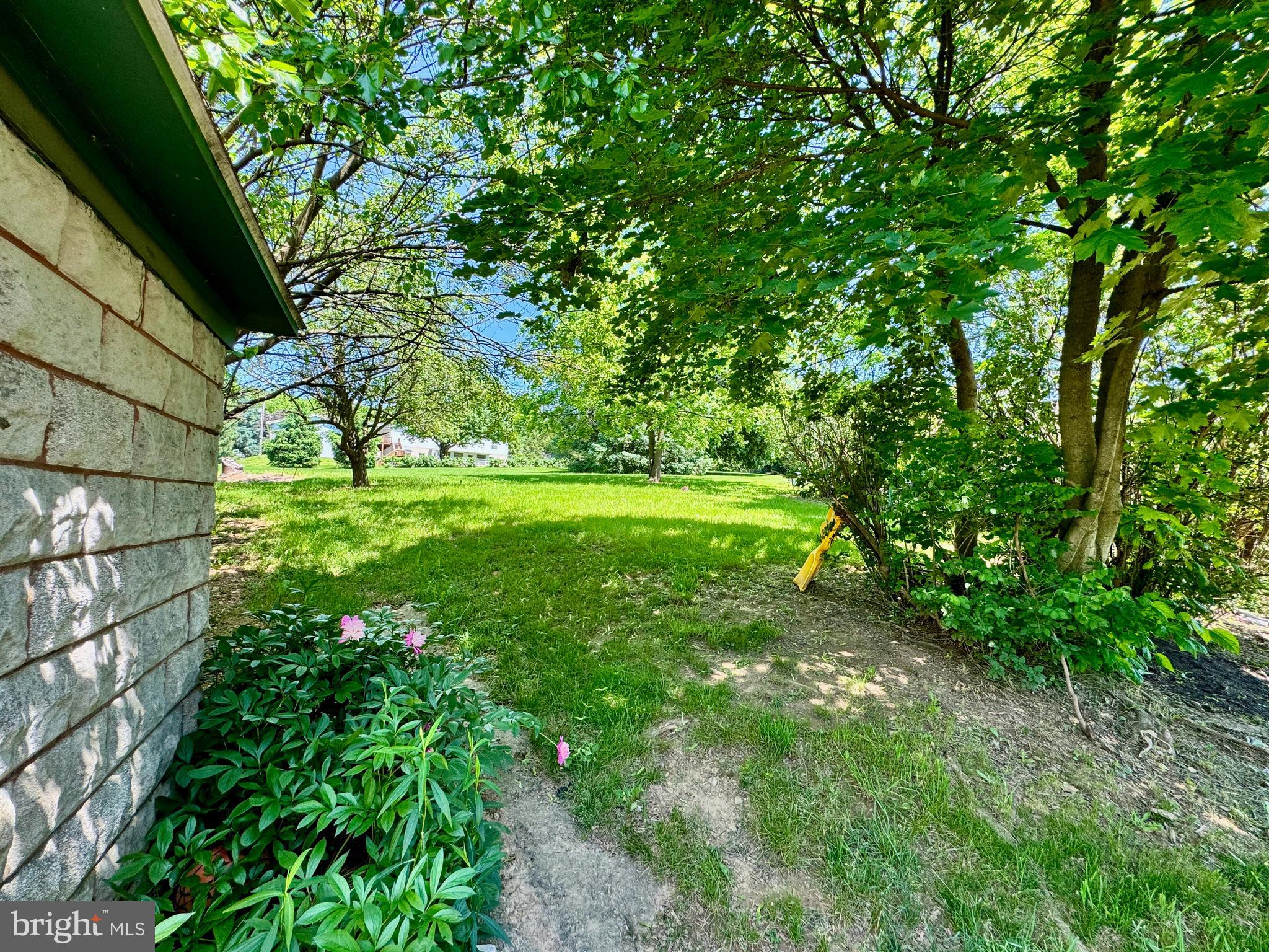 LOGANVILLE - Commercial Sale