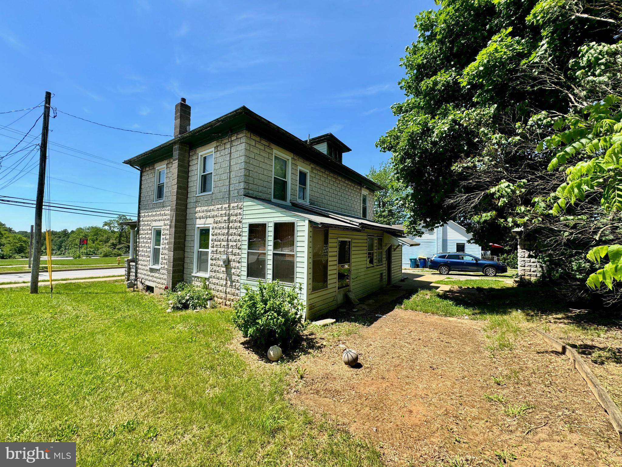 LOGANVILLE - Commercial Sale