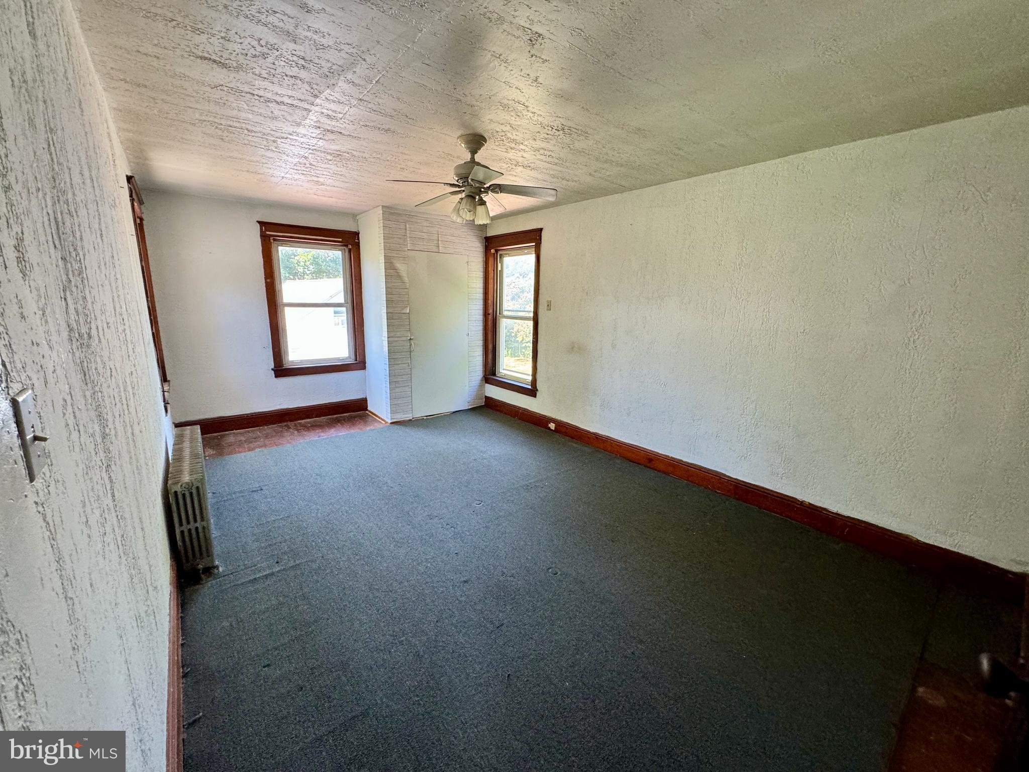 LOGANVILLE - Commercial Sale